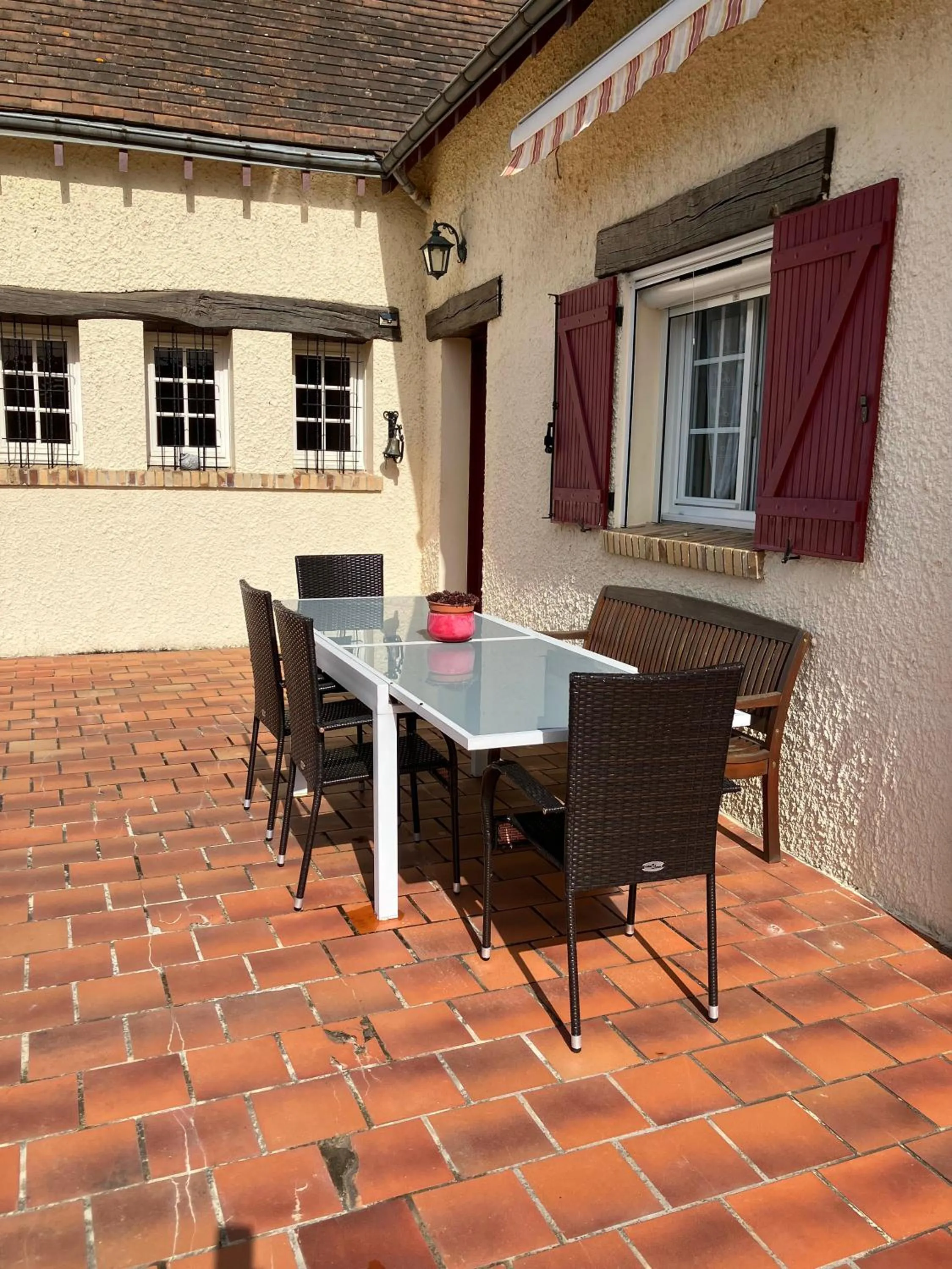 Patio in La Noisetiere