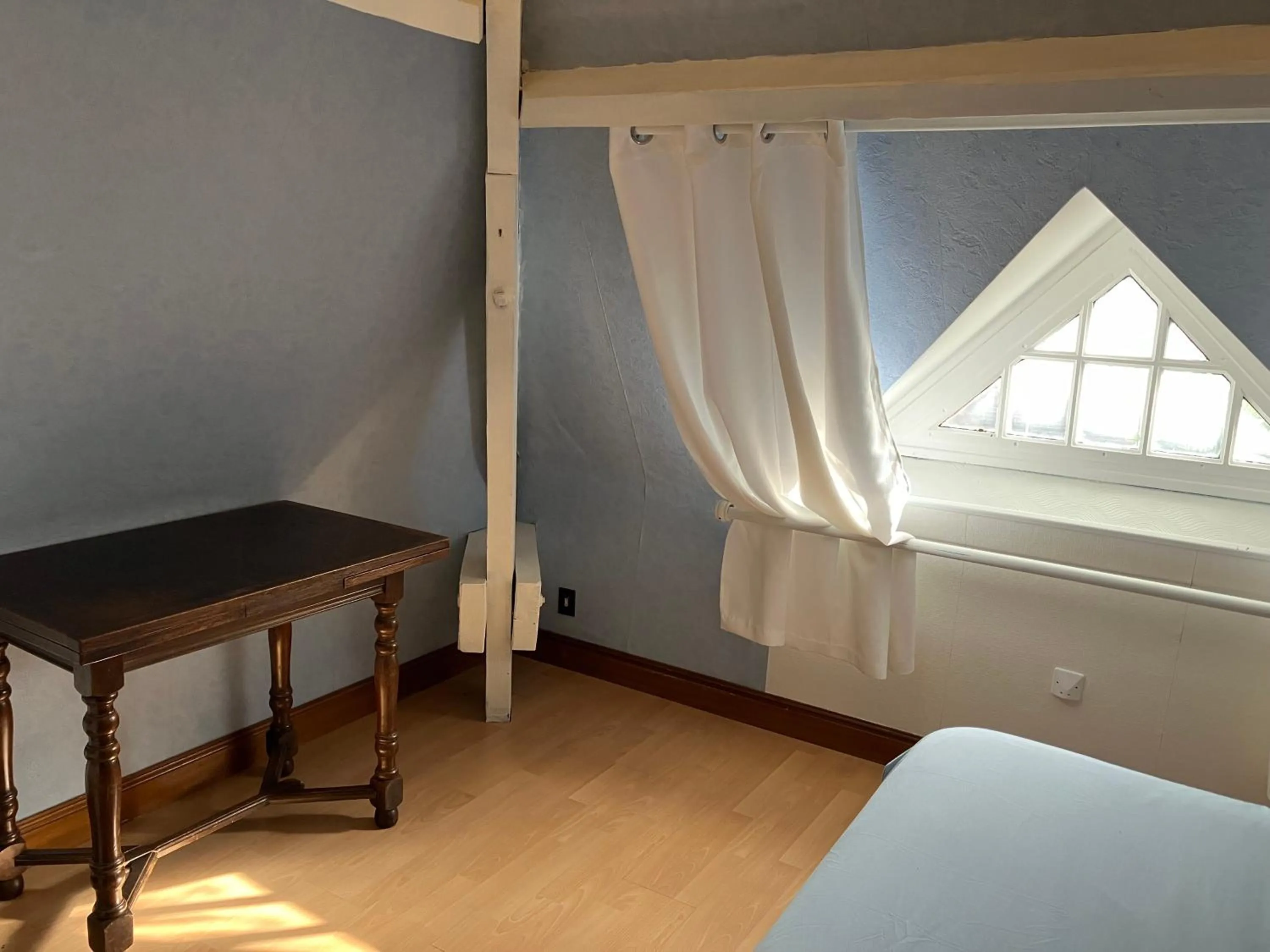 Bedroom, Bed in La Noisetiere