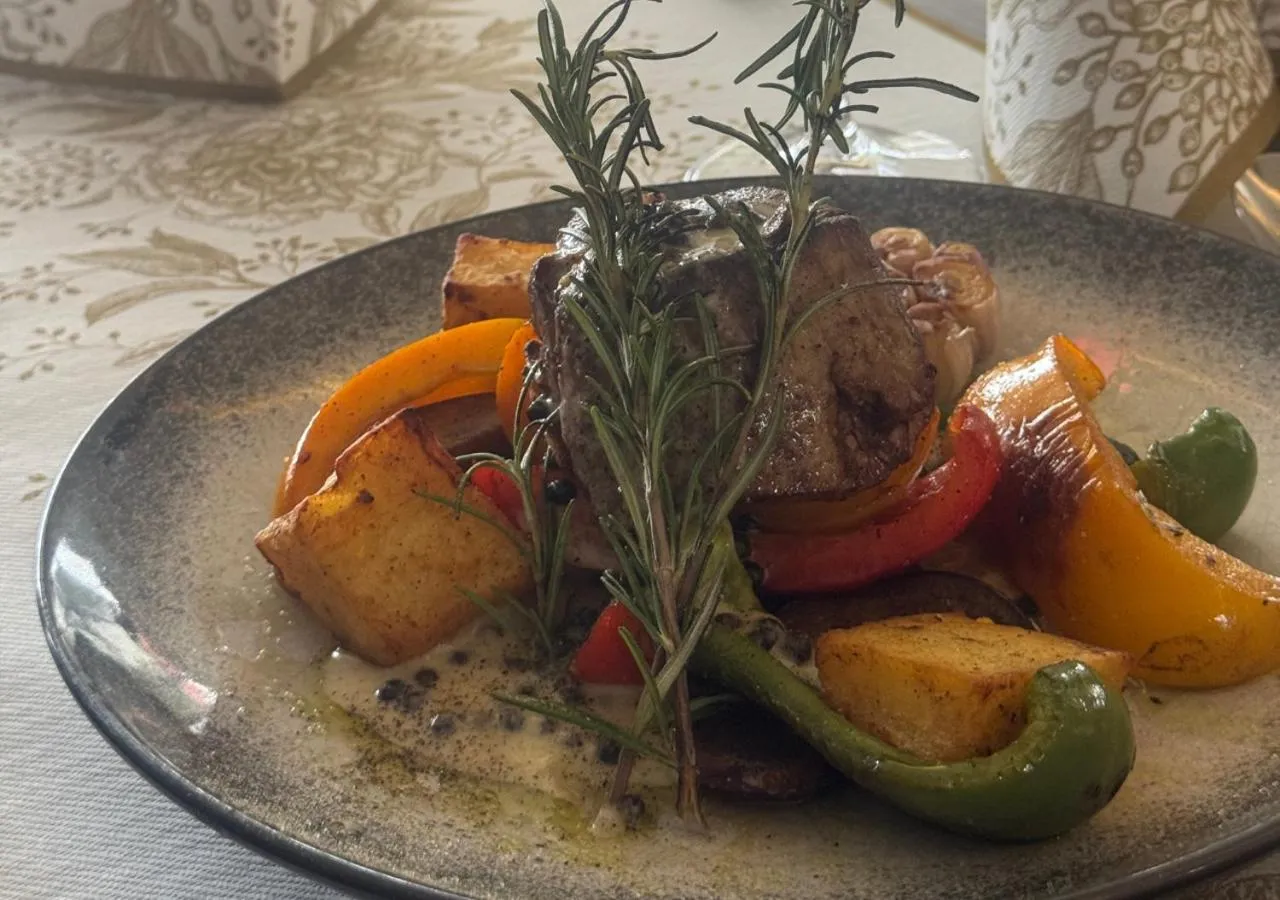 Restaurant/places to eat in Hotel Imperiale