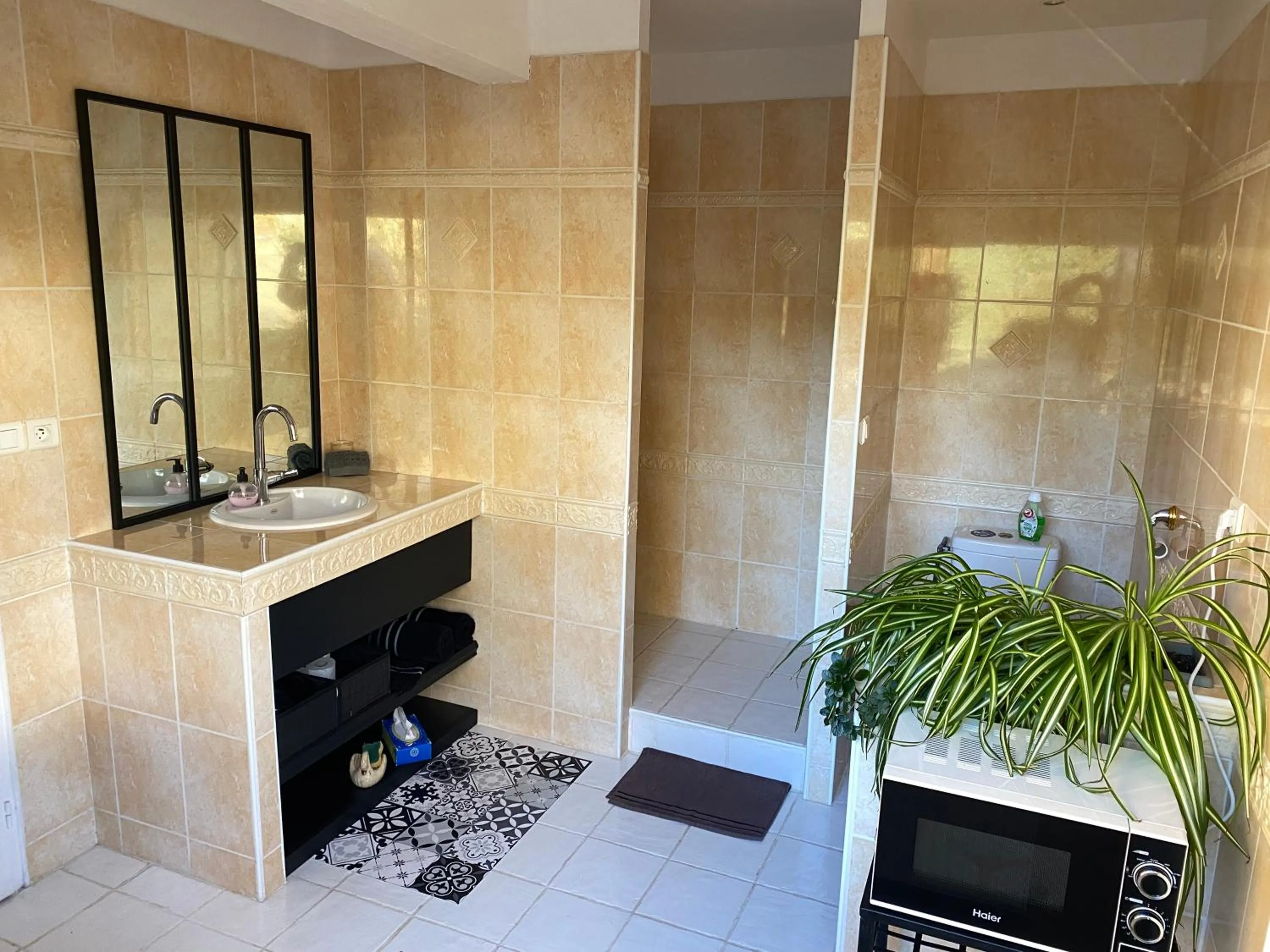 Bathroom in Le Beauvaisis