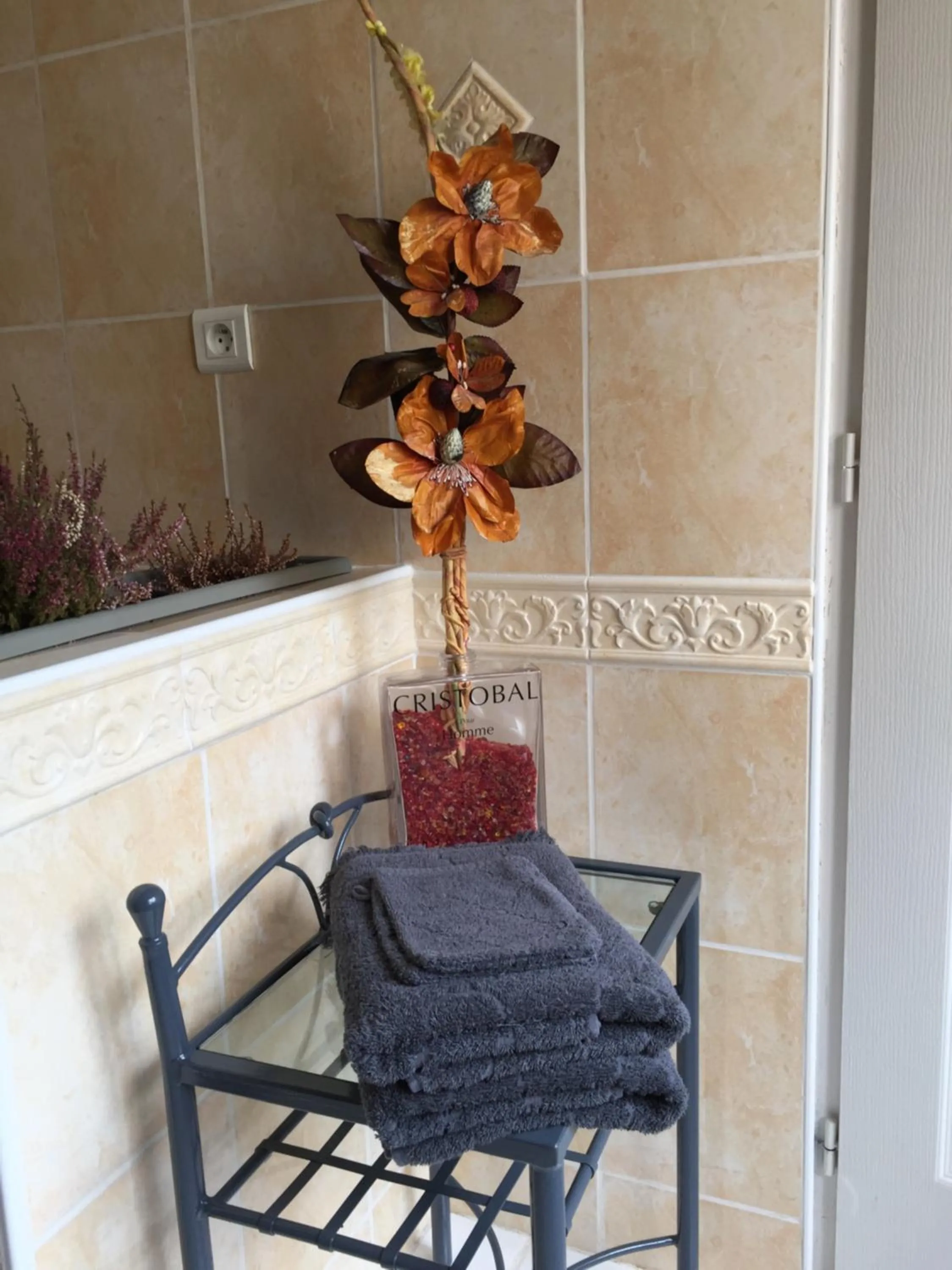 Decorative detail in Le Beauvaisis