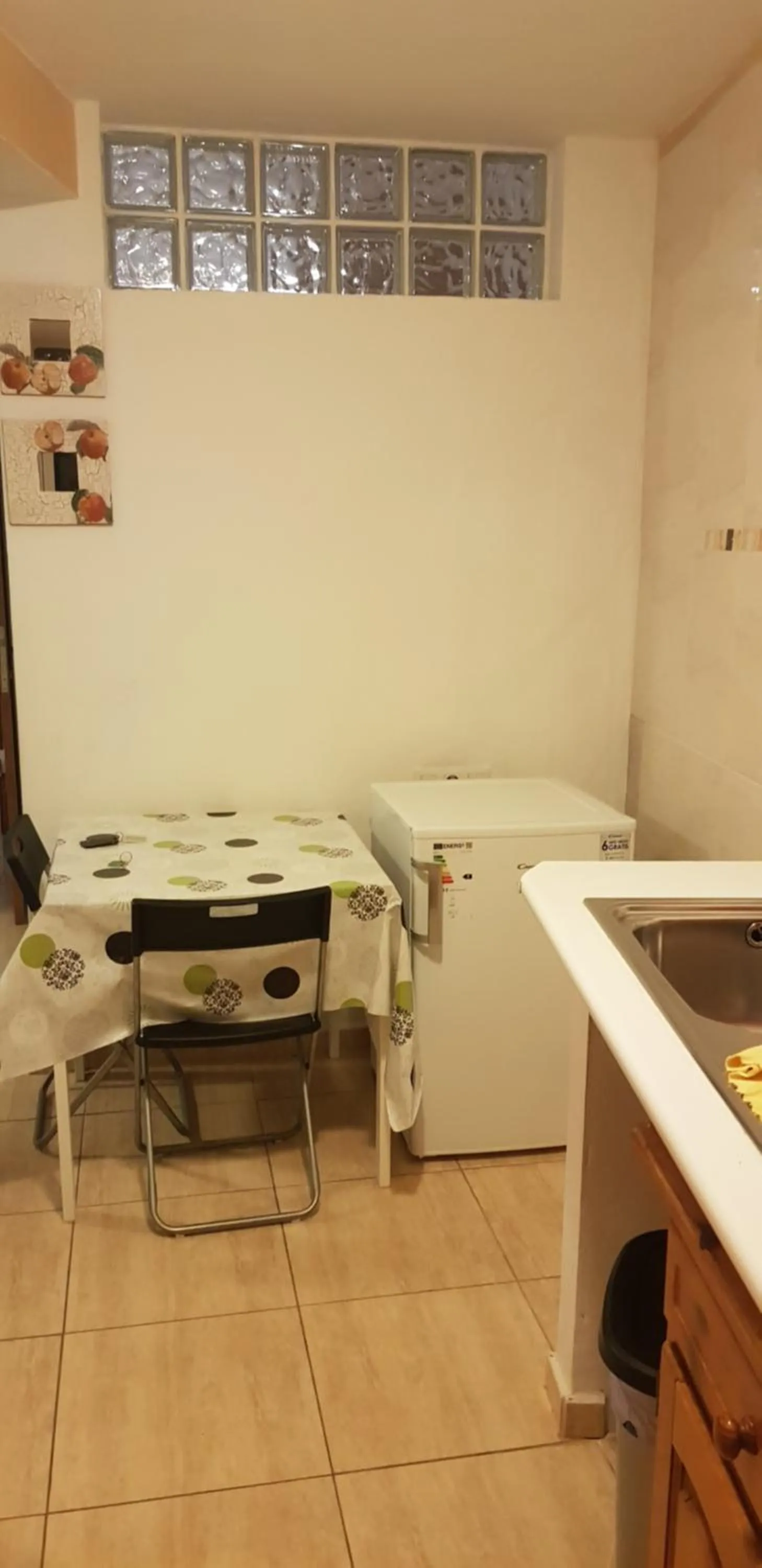 Kitchen or kitchenette in A Ensuite Apartment con Zona de Patio