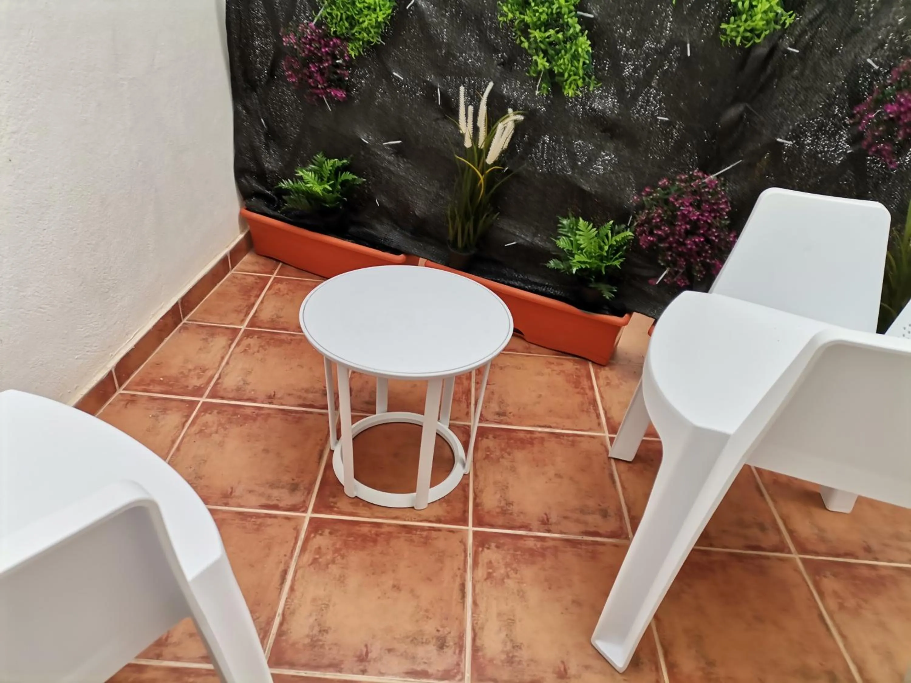 Patio in A Ensuite Apartment con Zona de Patio