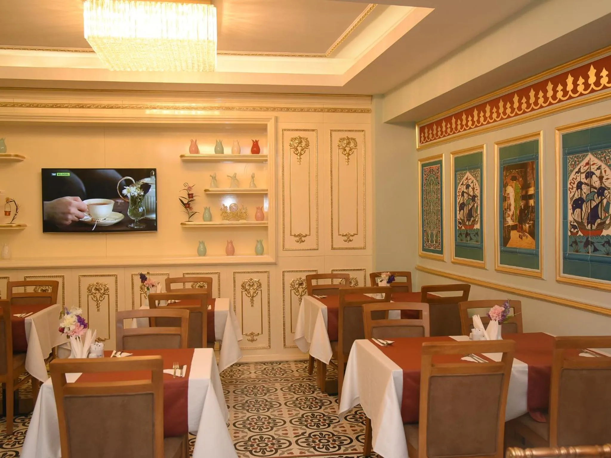 Restaurant/places to eat in İstasyon Hotel