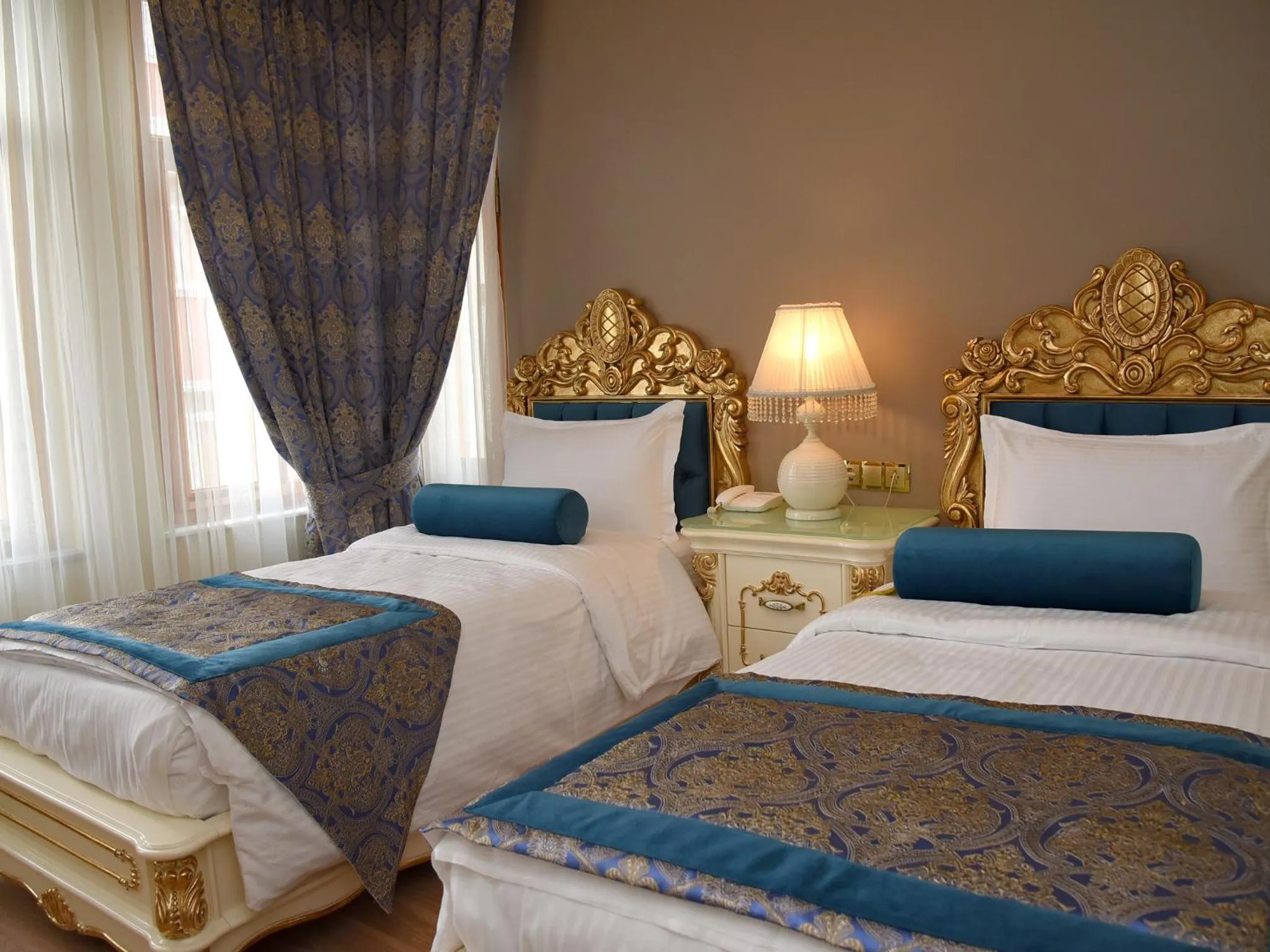 Bed in İstasyon Hotel