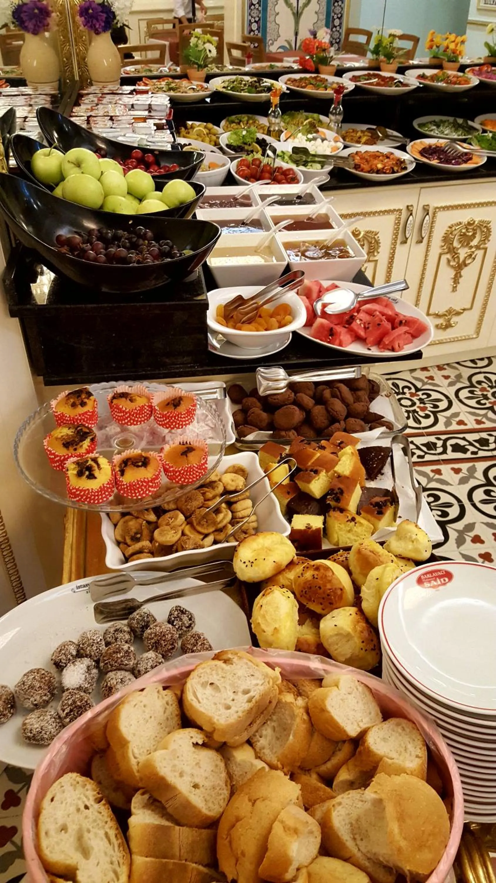 Food and drinks in İstasyon Hotel