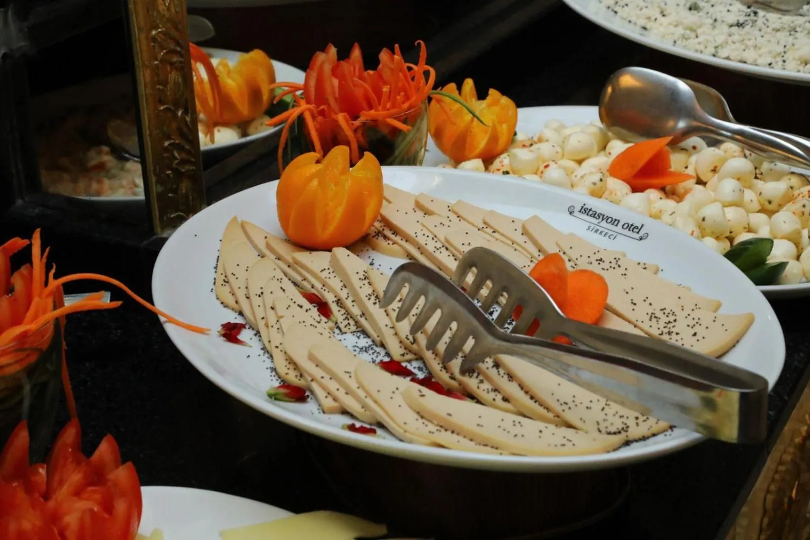 Buffet breakfast in İstasyon Hotel