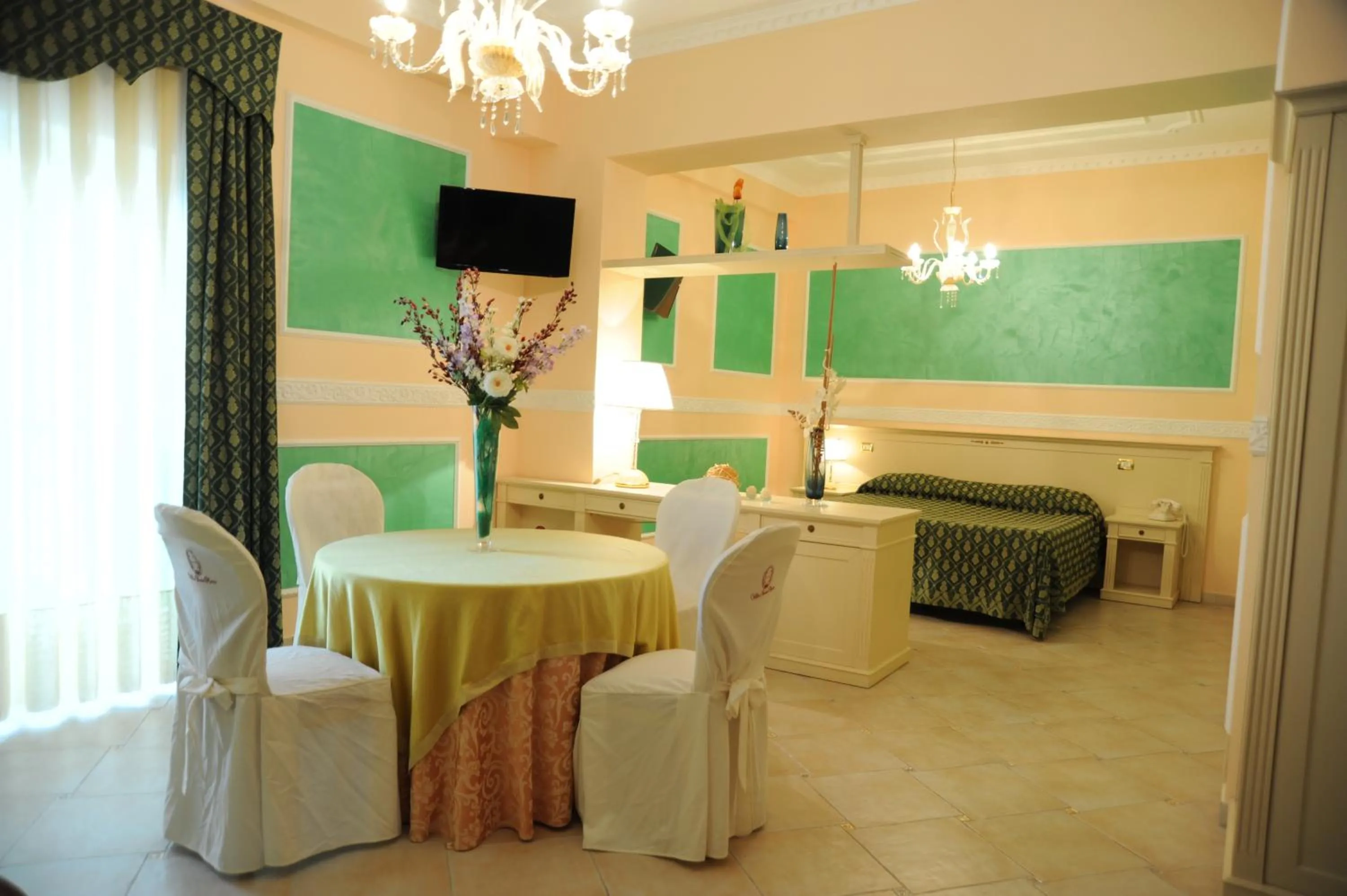 Photo of the whole room in Hotel Villa Santa Maria