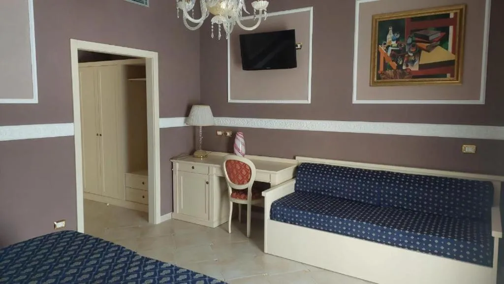Bedroom in Hotel Villa Santa Maria