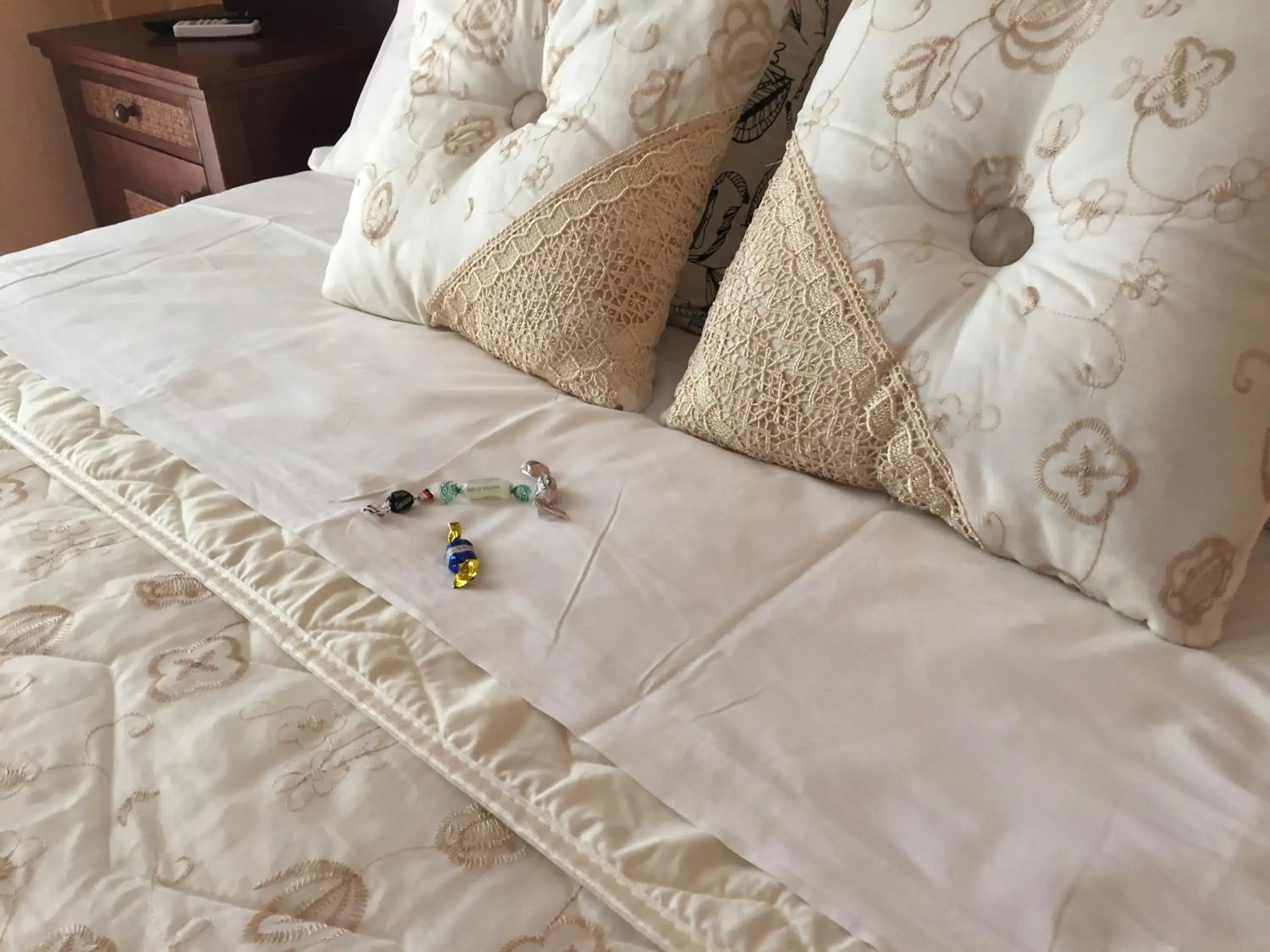 Decorative detail, Bed in La Collina sul Mare Decorative detail, Bed in La Collina sul Mare