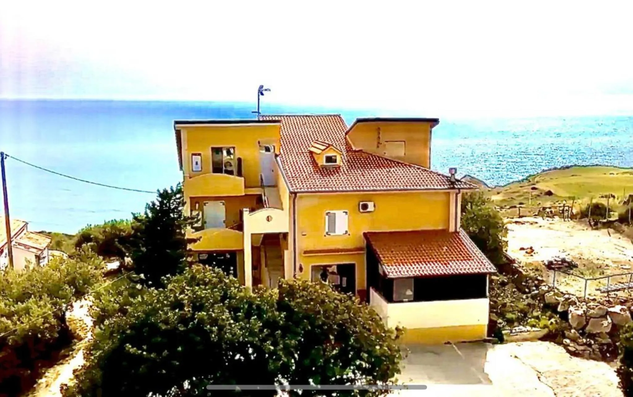 Property building in La Collina sul Mare