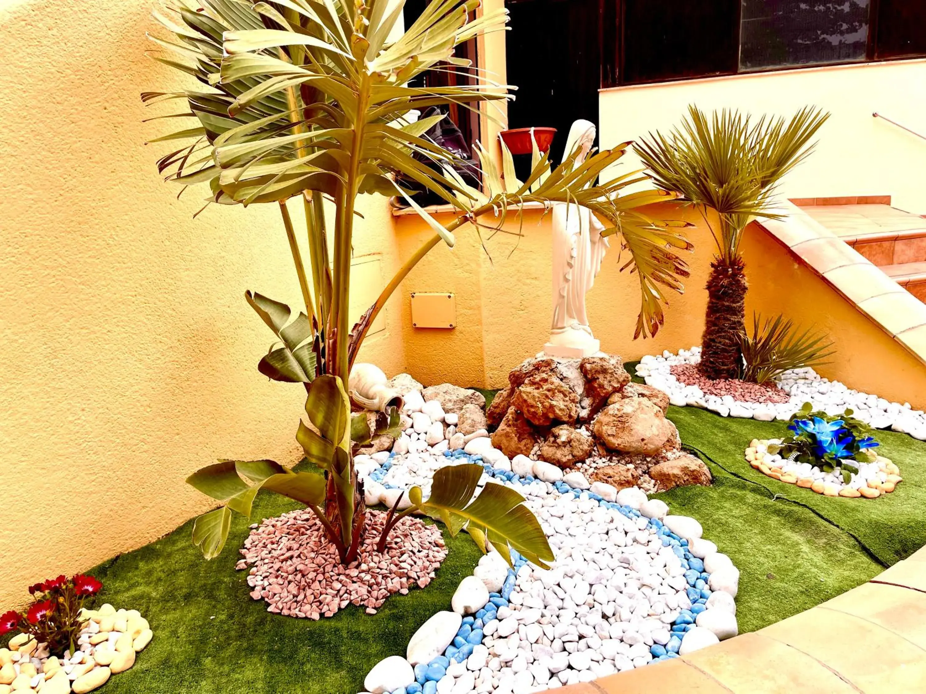 Property building in La Collina sul Mare Property building in La Collina sul Mare