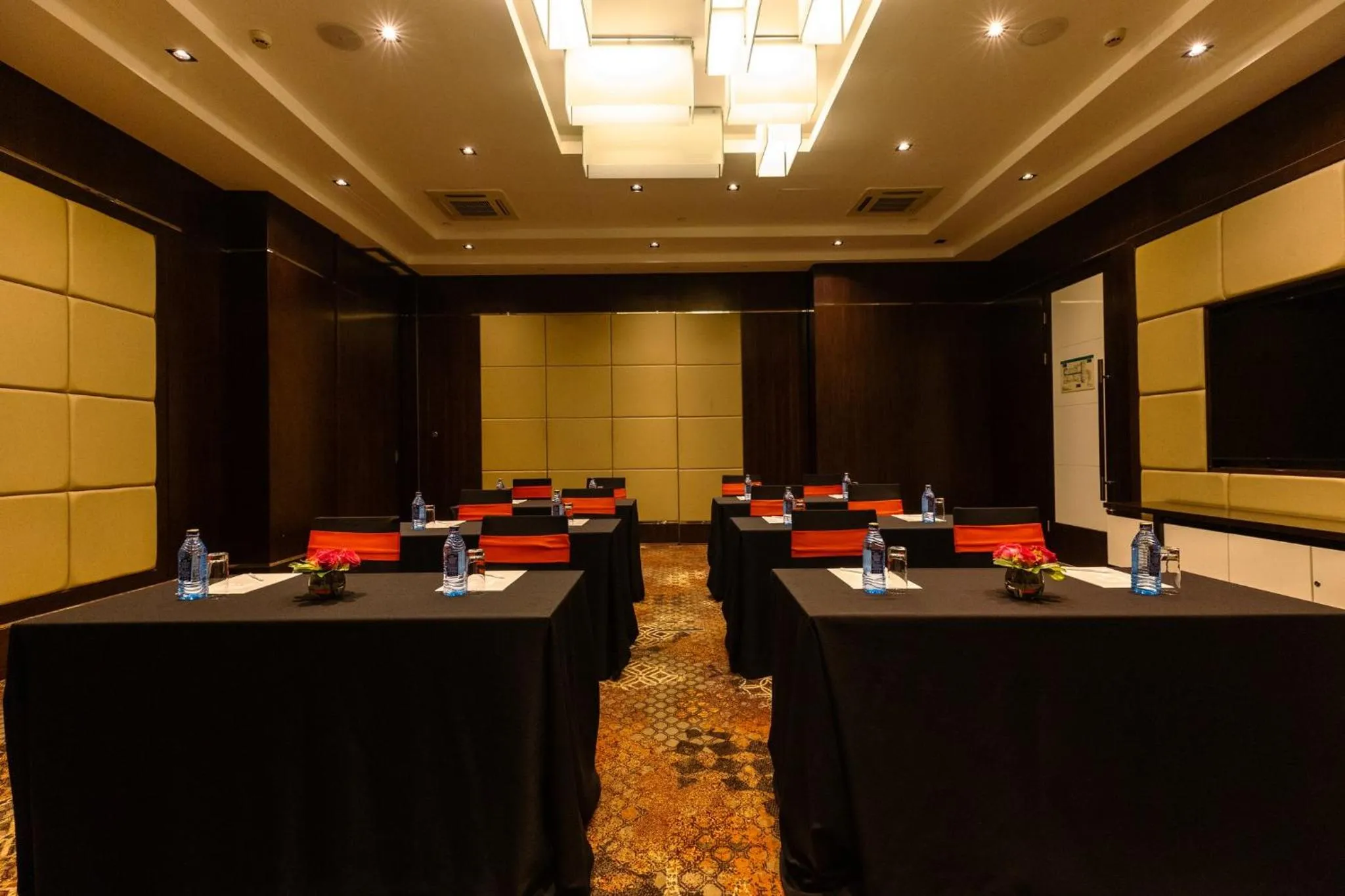 Meeting/conference room in Crowne Plaza Nairobi Airport by IHG