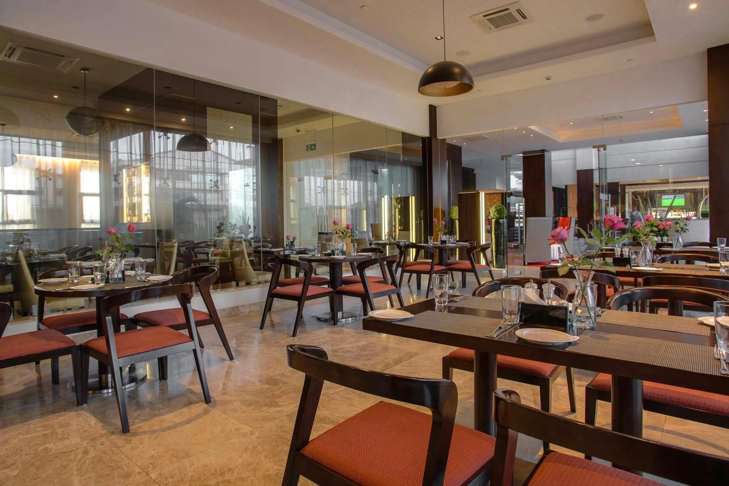 Coffee/tea facilities in Crowne Plaza Nairobi Airport by IHG