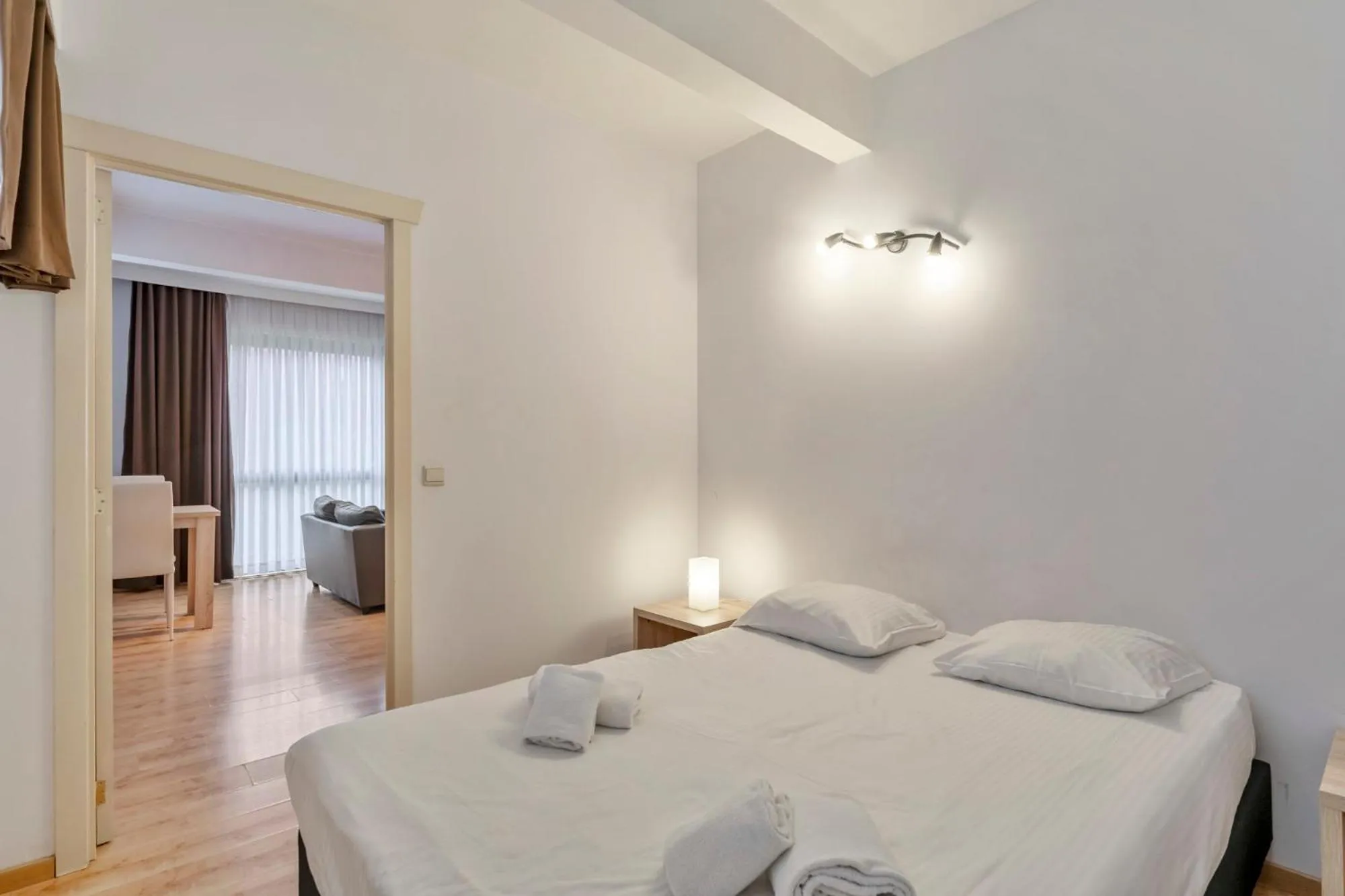 Bed in Ambassador Suites Leuven