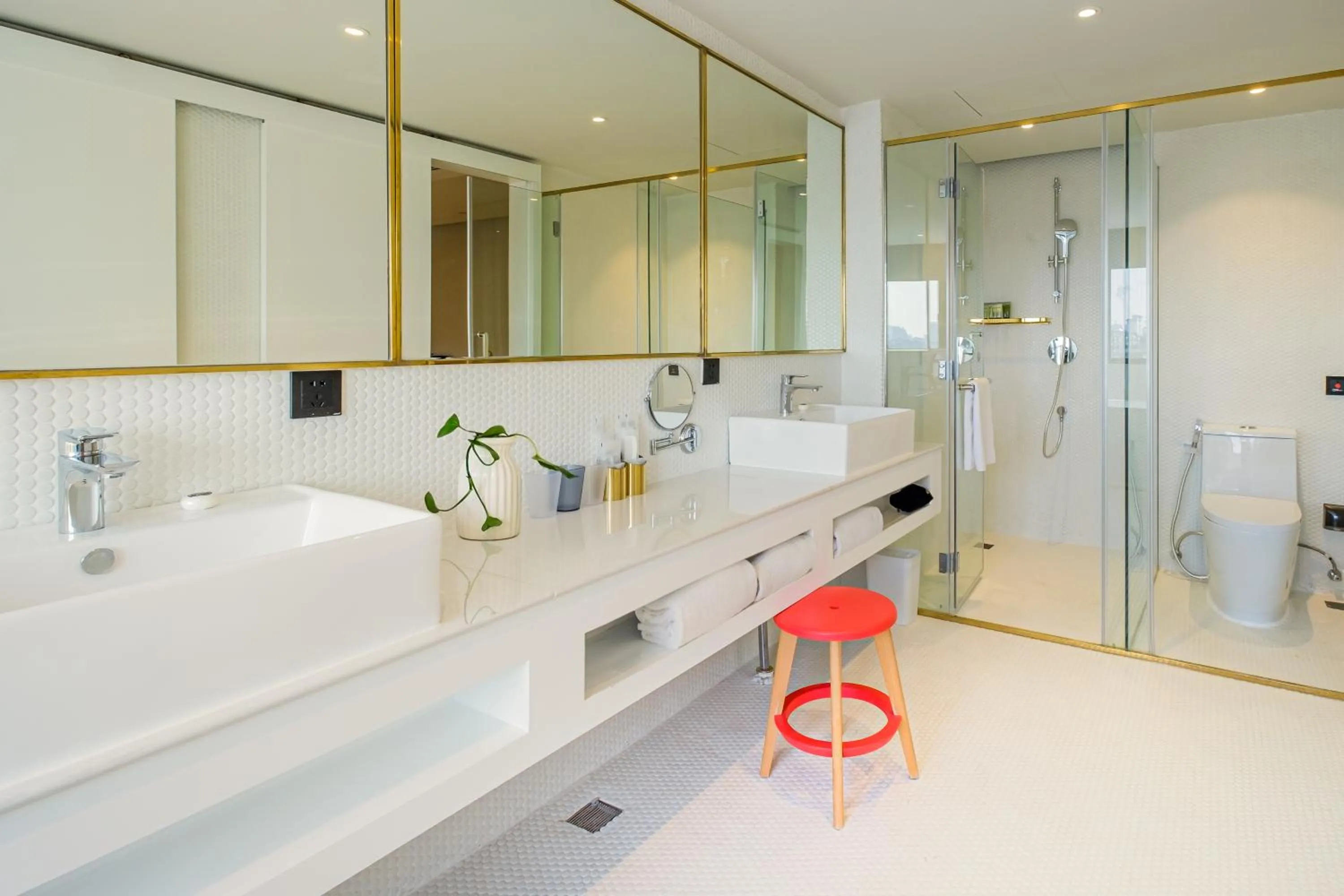 Shower in PACE HOTEL Suzhou Renmin Branch