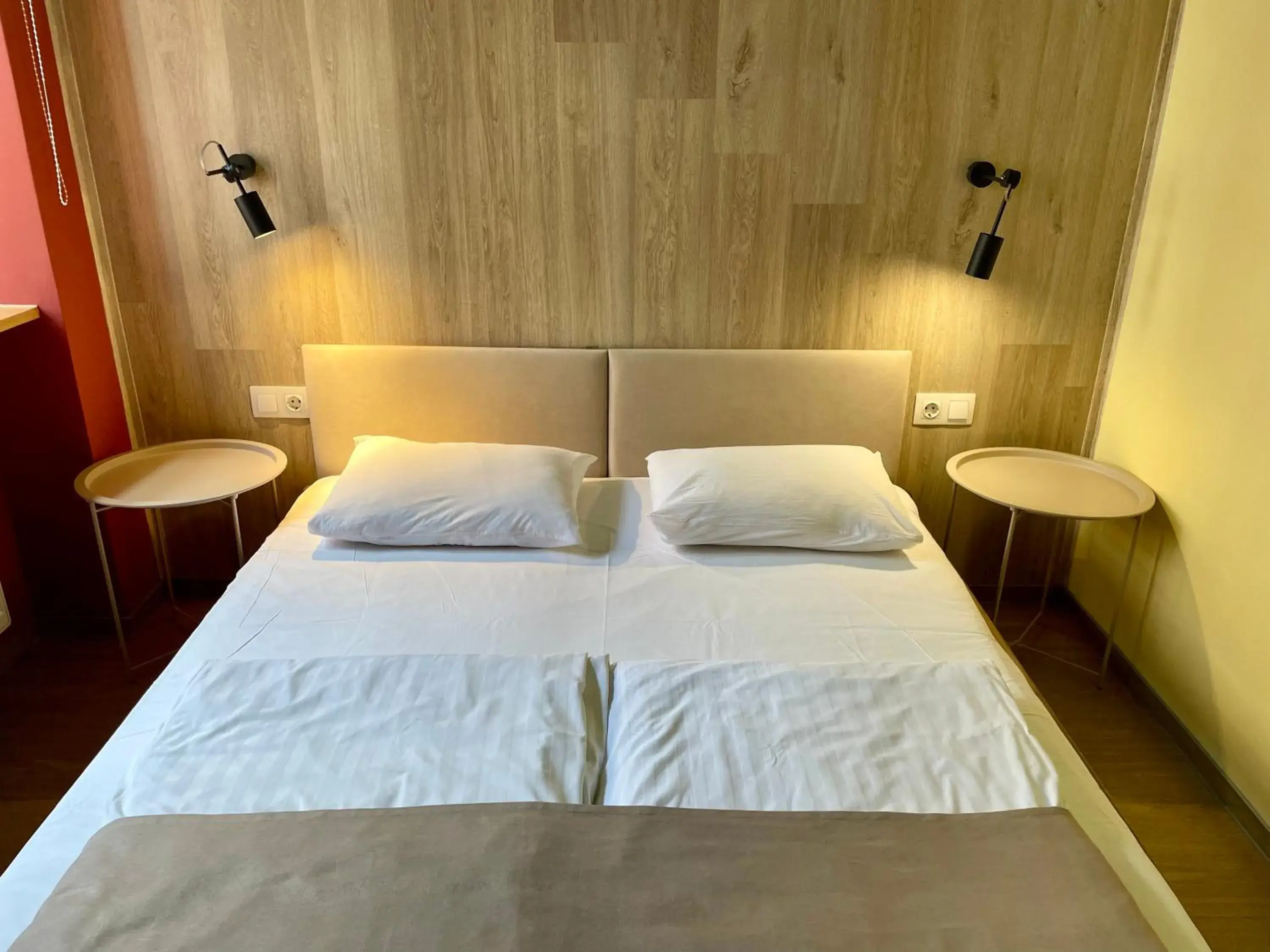 Double Room in DREAM Hostel Lviv Double Room in DREAM Hostel Lviv