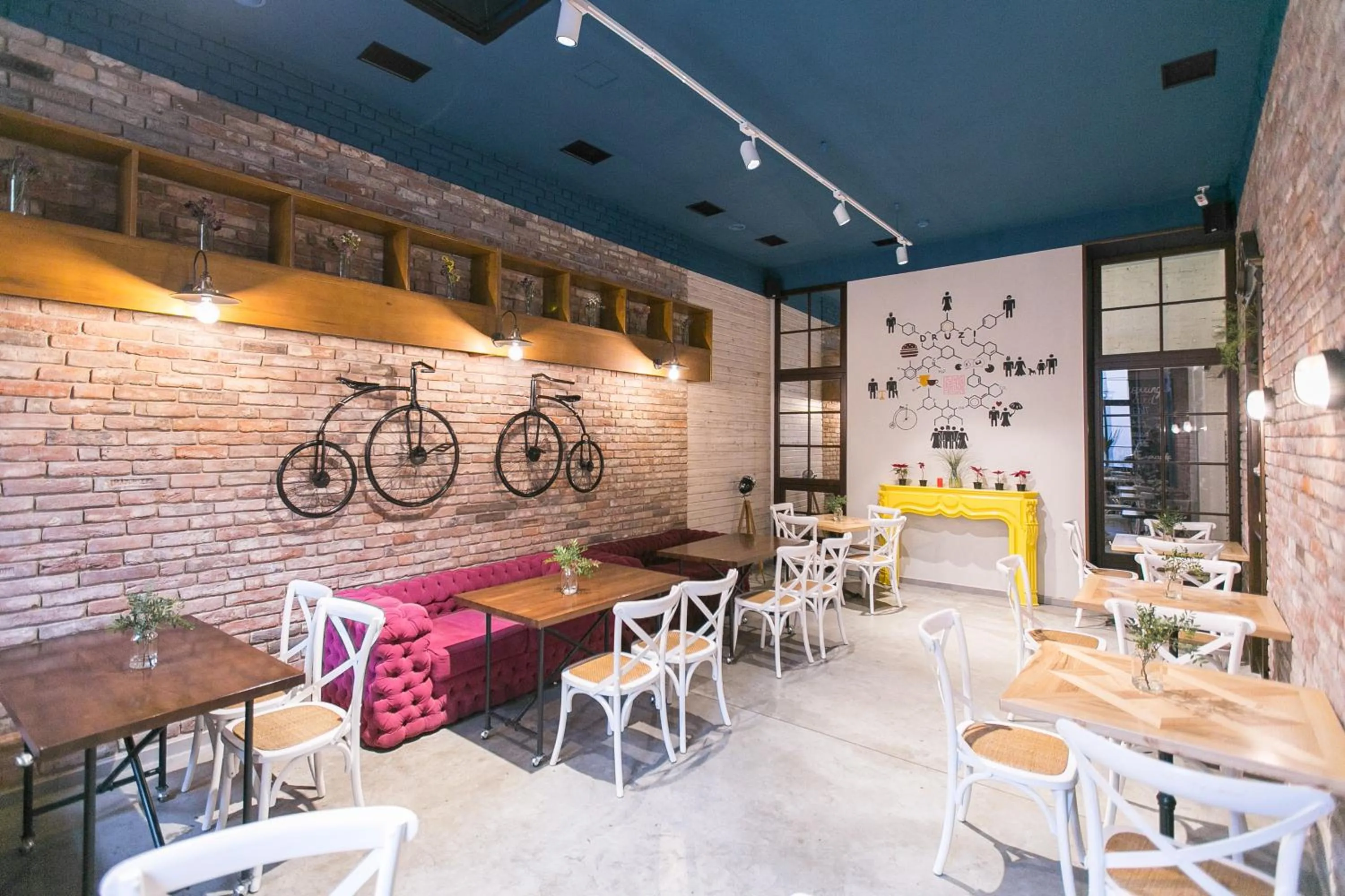 Restaurant/places to eat in DREAM Hostel Lviv