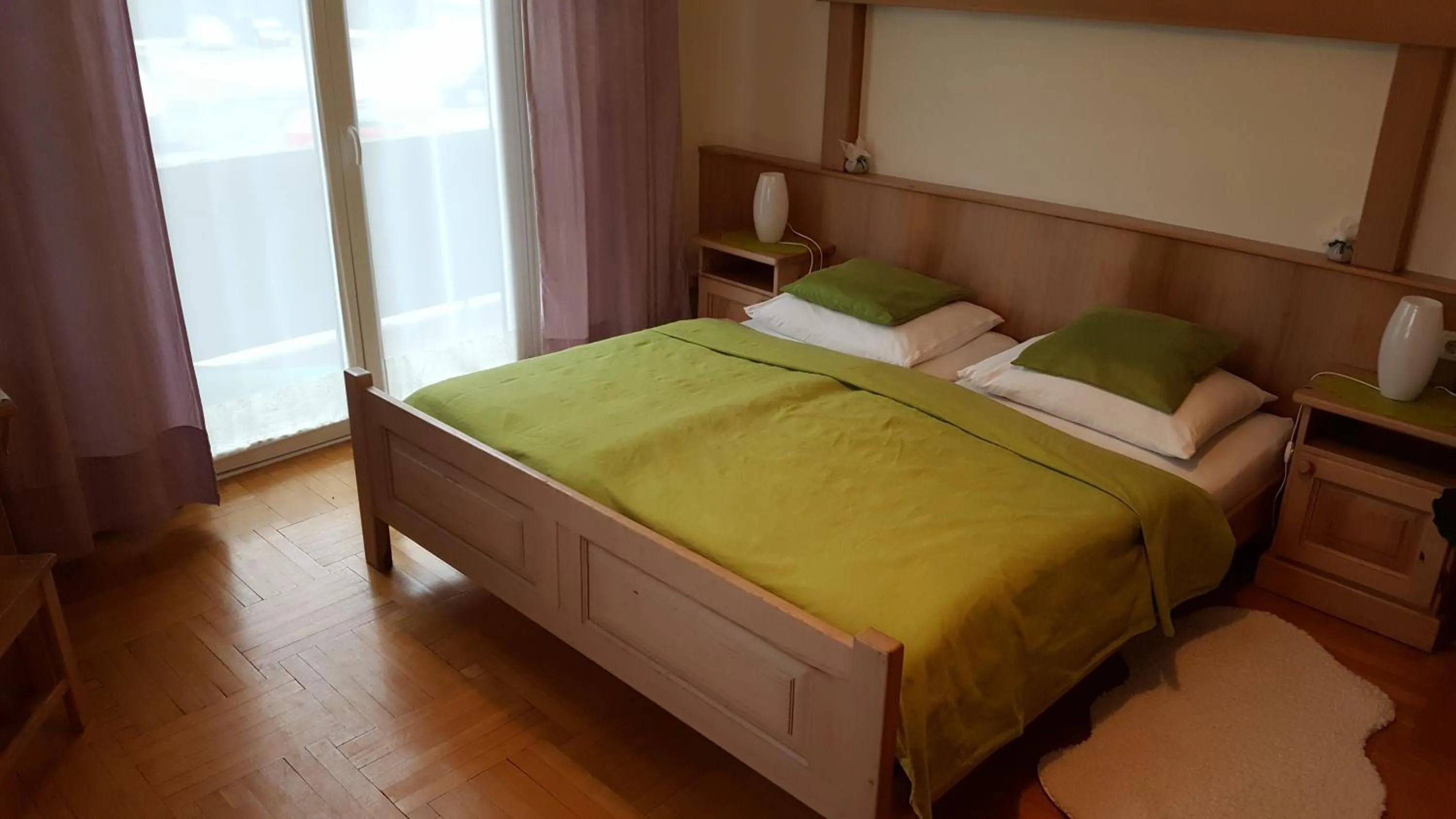 Bedroom in Landgasthof Steinmühl Hofbauer Frühstückspension und Campingplatz