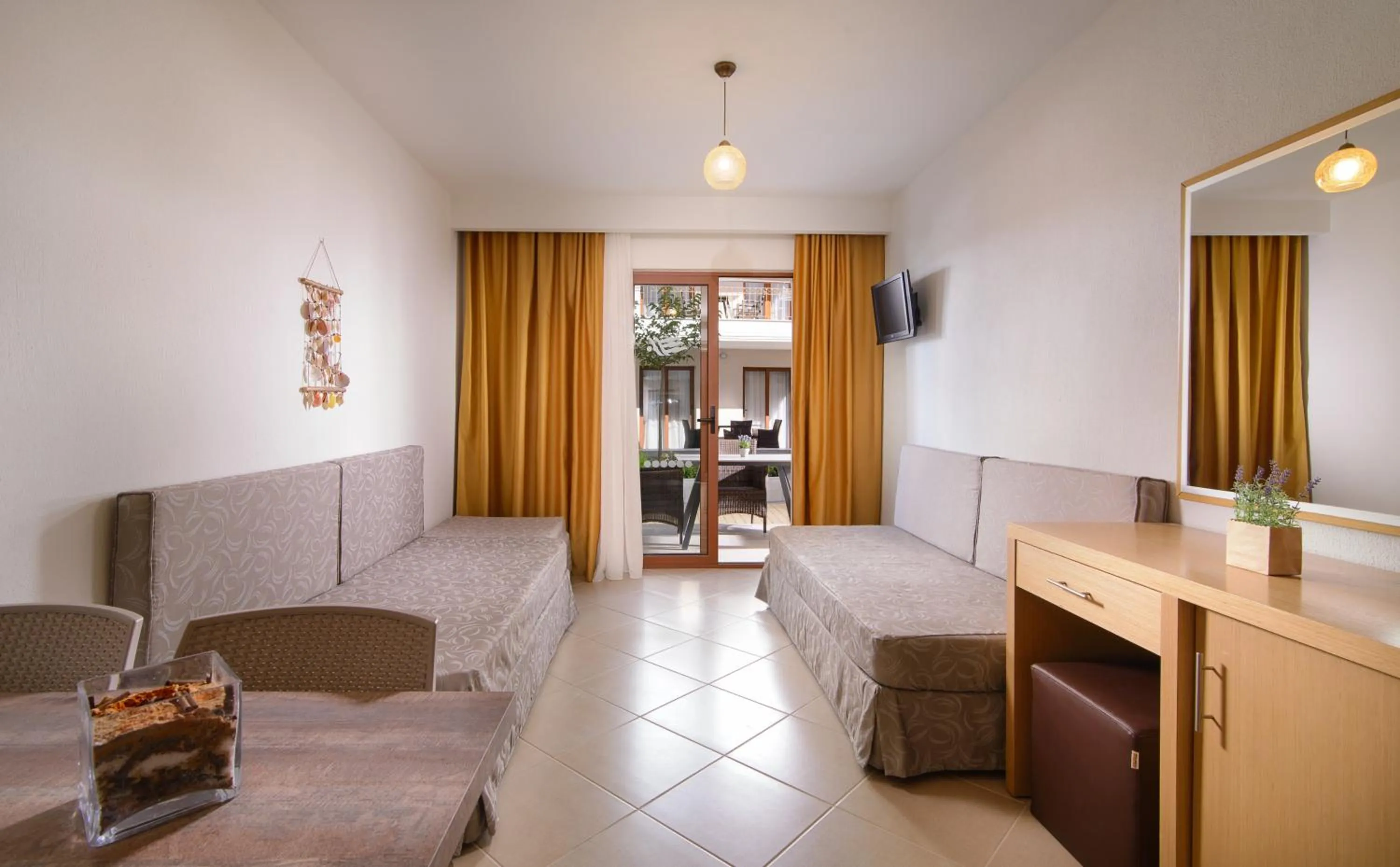 TV and multimedia in Apanemia by Flegra Hotels