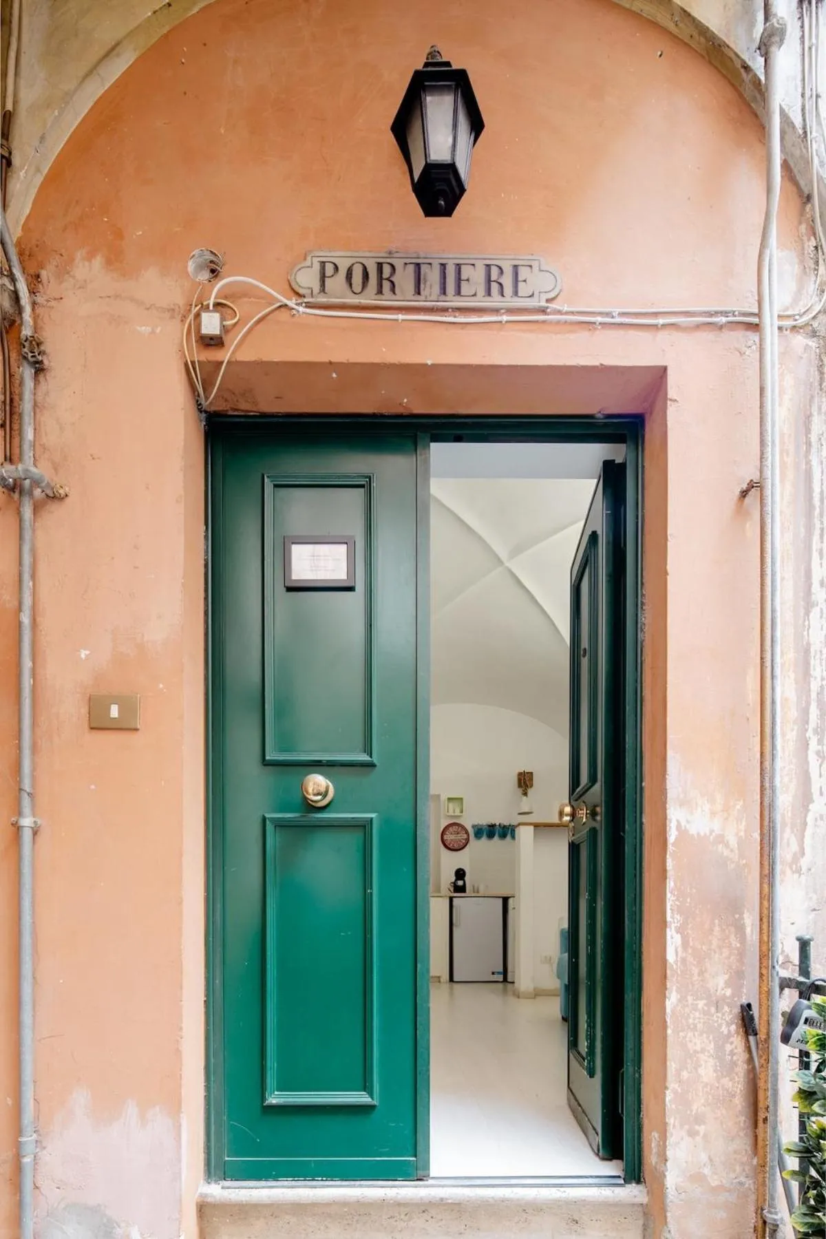 Coronari stylish apartment