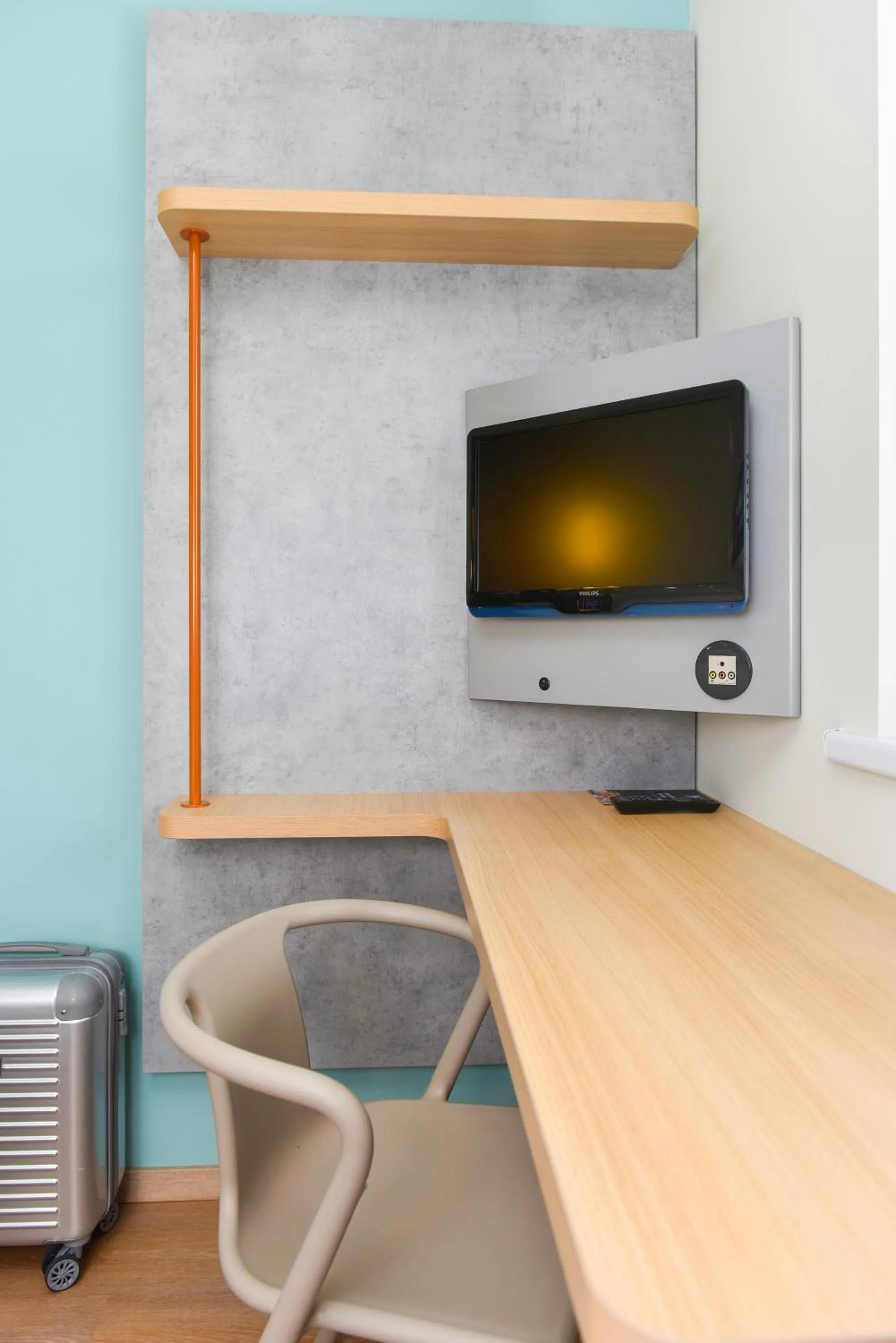 TV and multimedia in ibis Budget Charleroi Airport