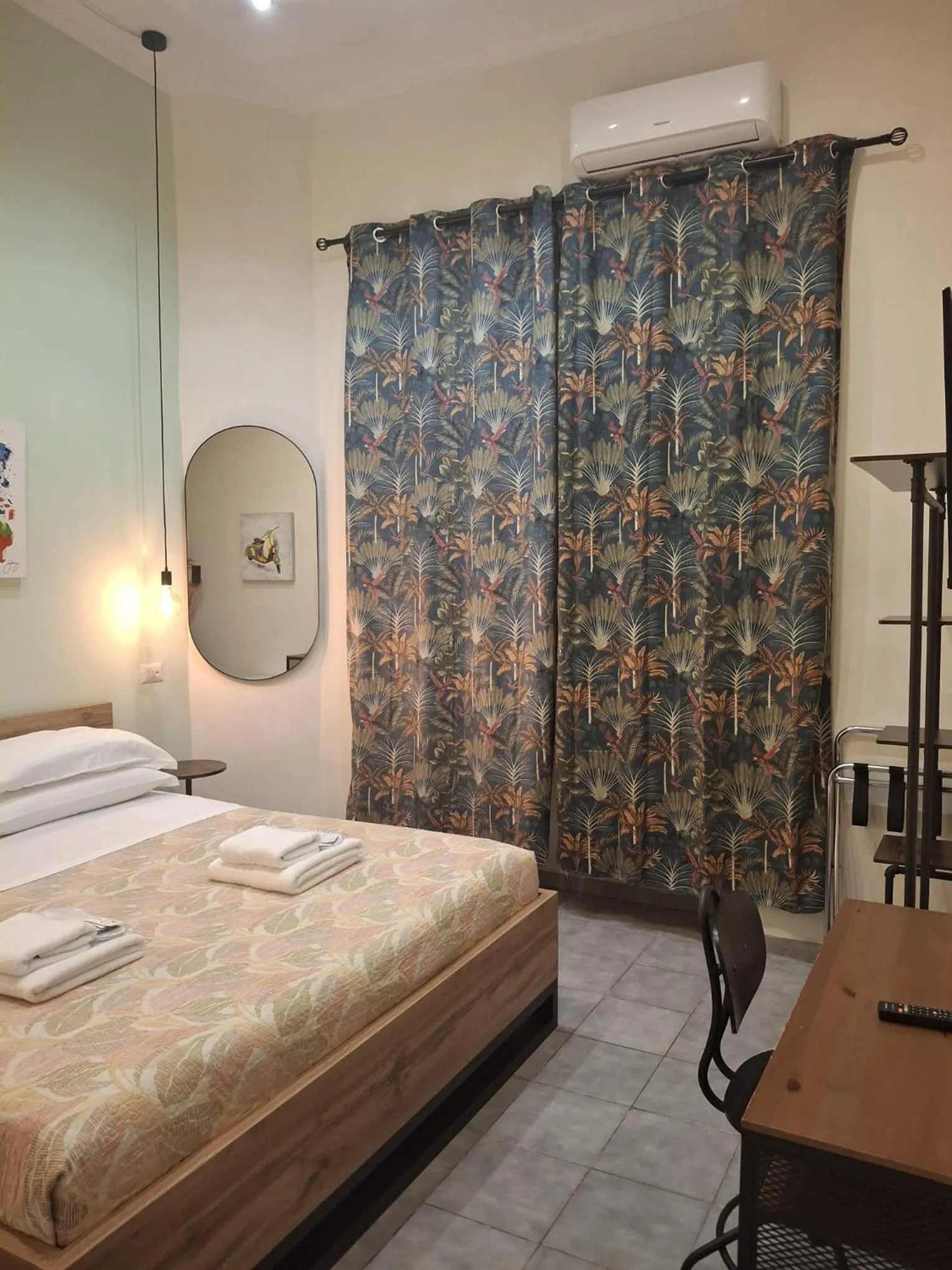 Bedroom, Bed in Double B Ferruccio I