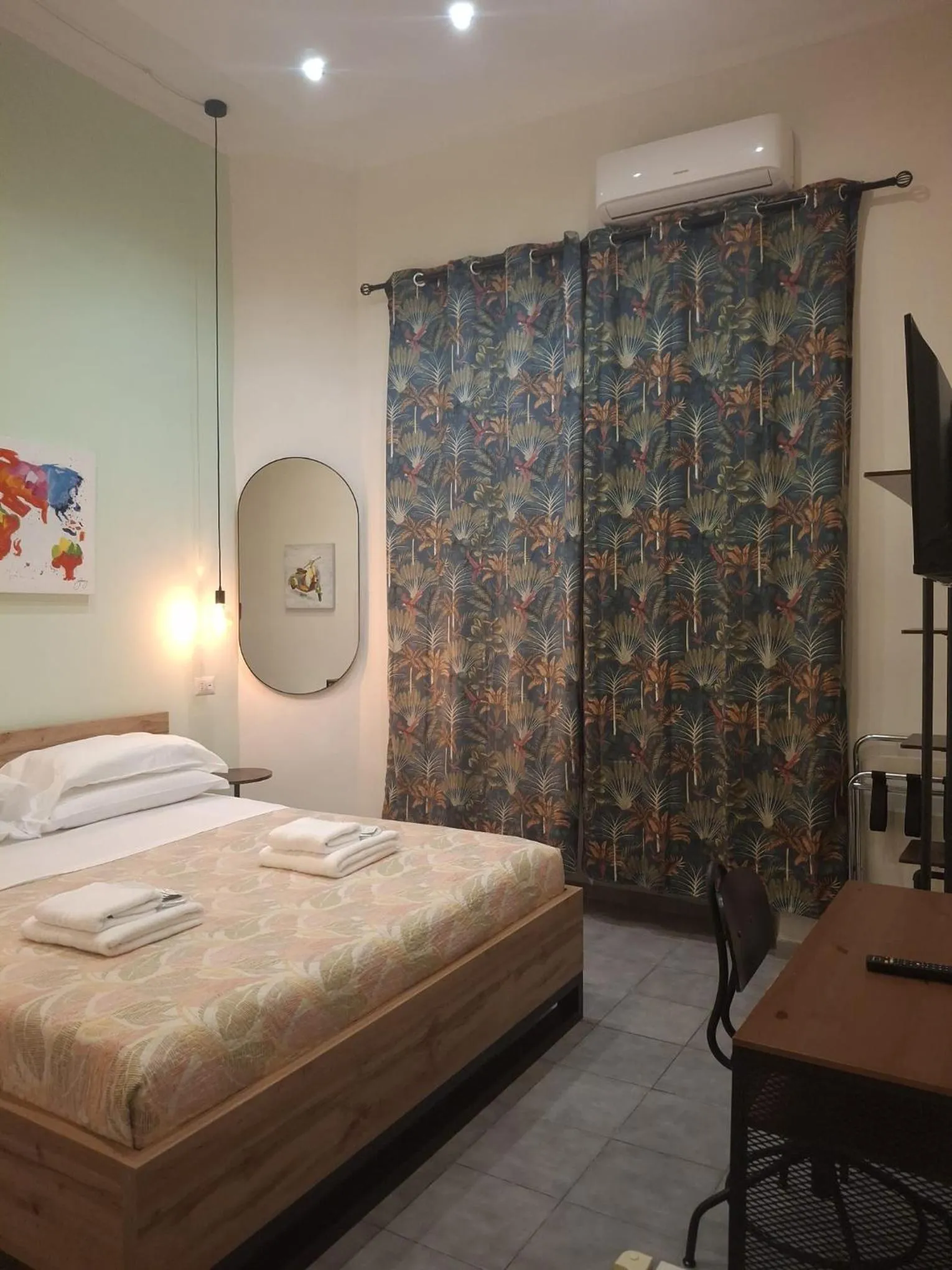 Bedroom, Bed in Double B Ferruccio I