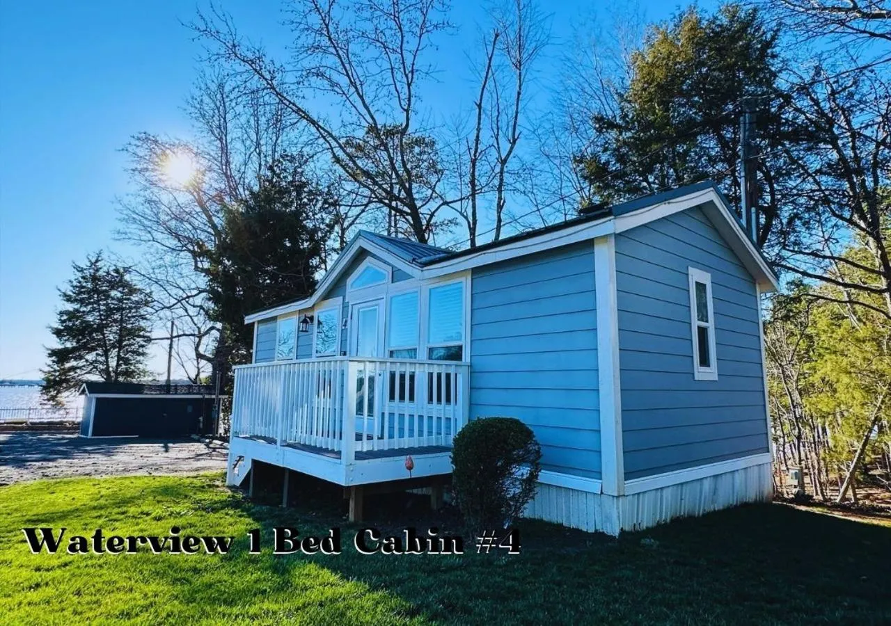 Property building in Long Cove Resort and Marina