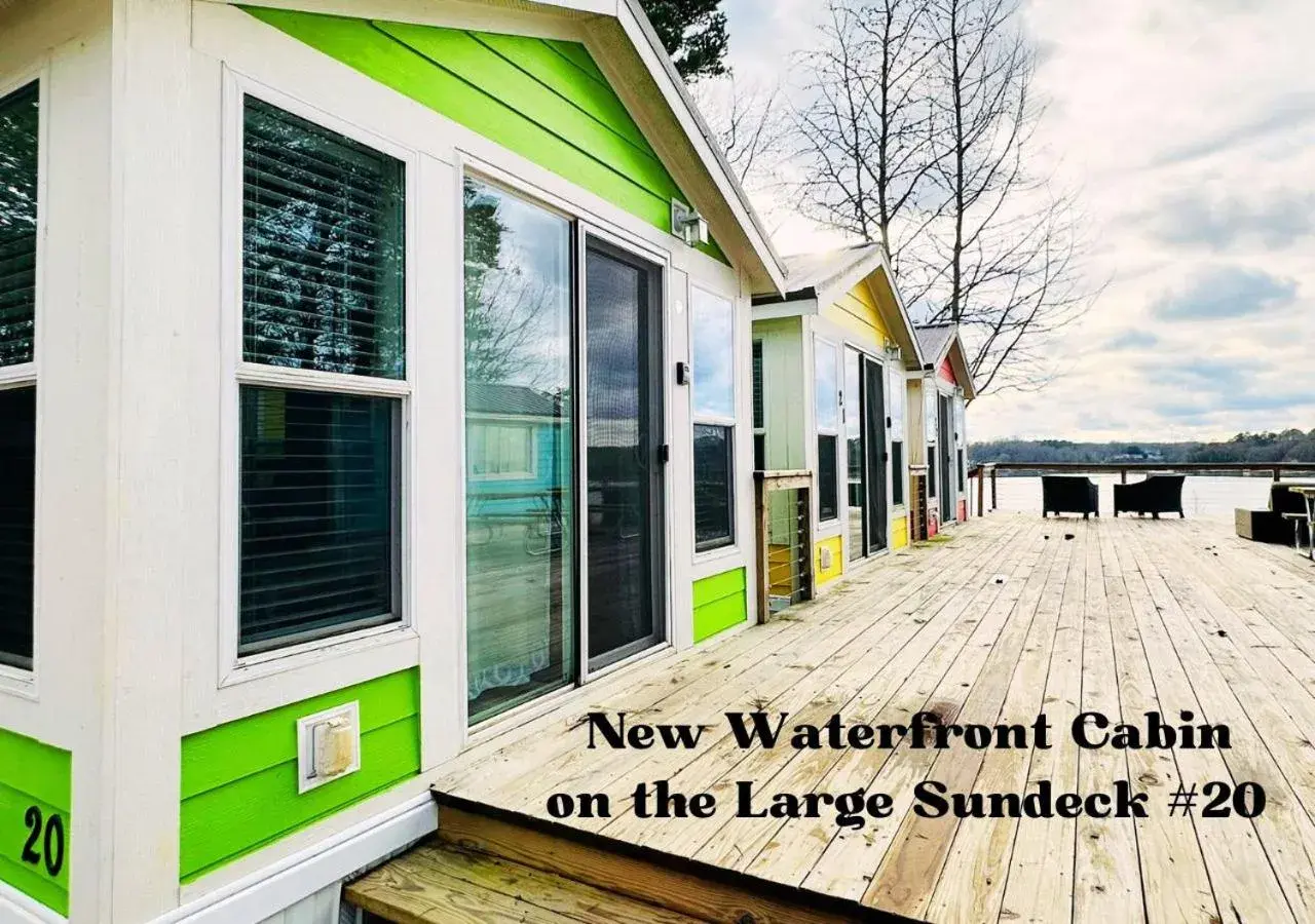 Quadruple Room with Lake View in Long Cove Resort and Marina Quadruple Room with Lake View in Long Cove Resort and Marina