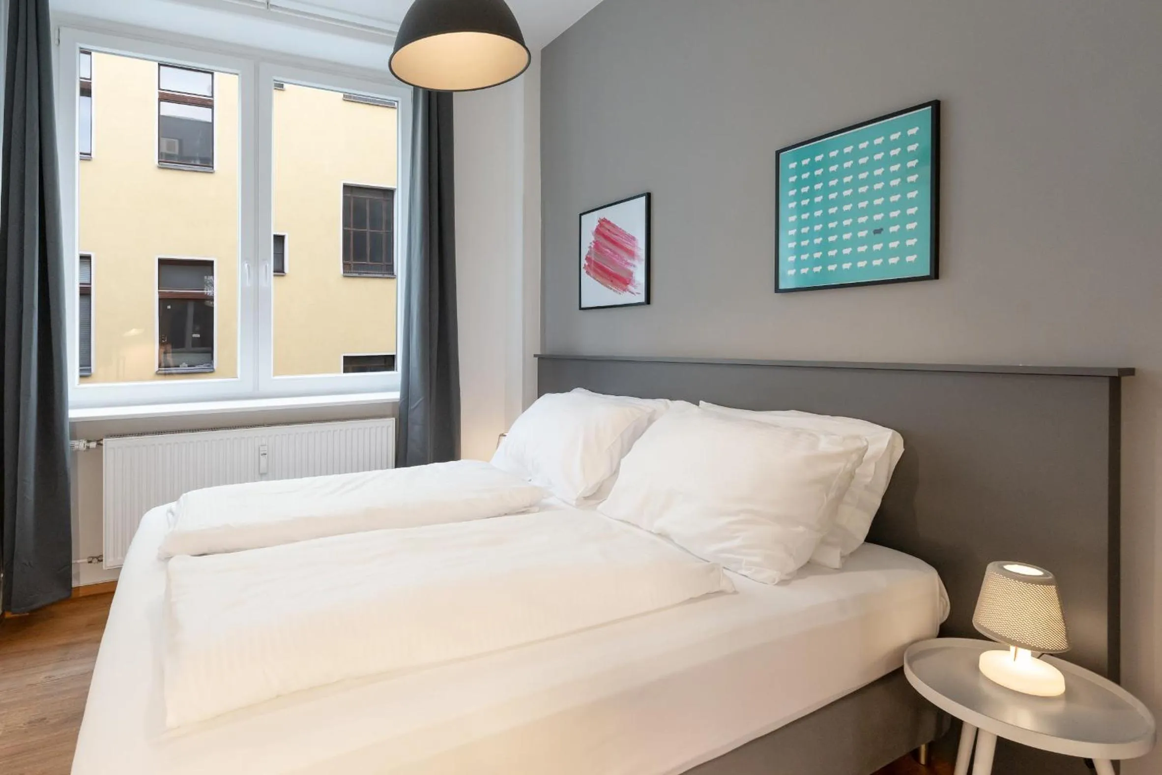 Bedroom, Bed in BENSIMON apartments Mitte - Moabit