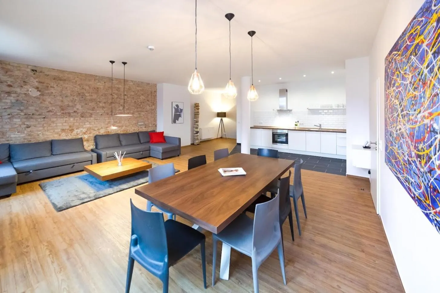 Dining area in BENSIMON apartments Mitte - Moabit