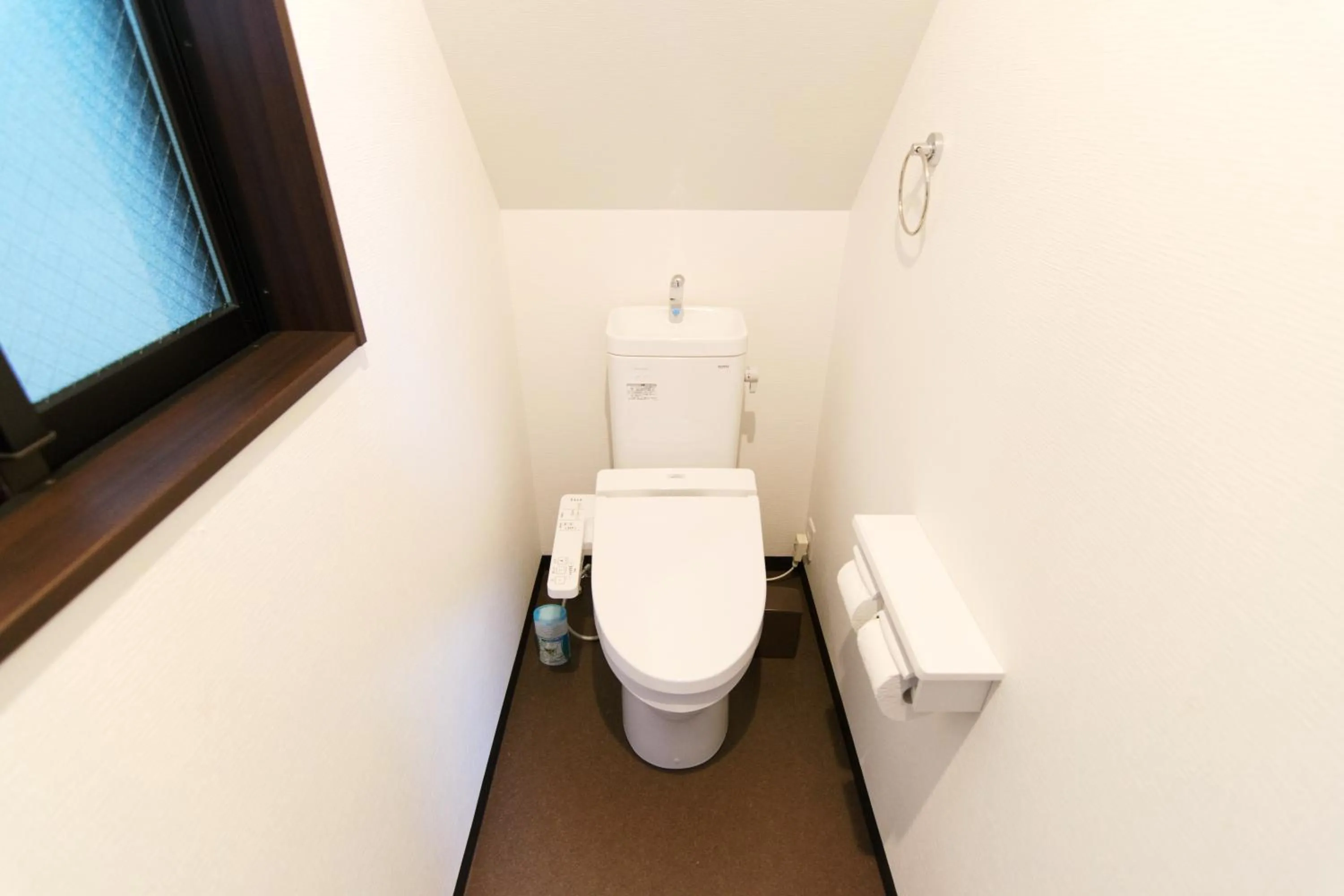 Toilet in Stay SAKURA Kyoto Toji South II