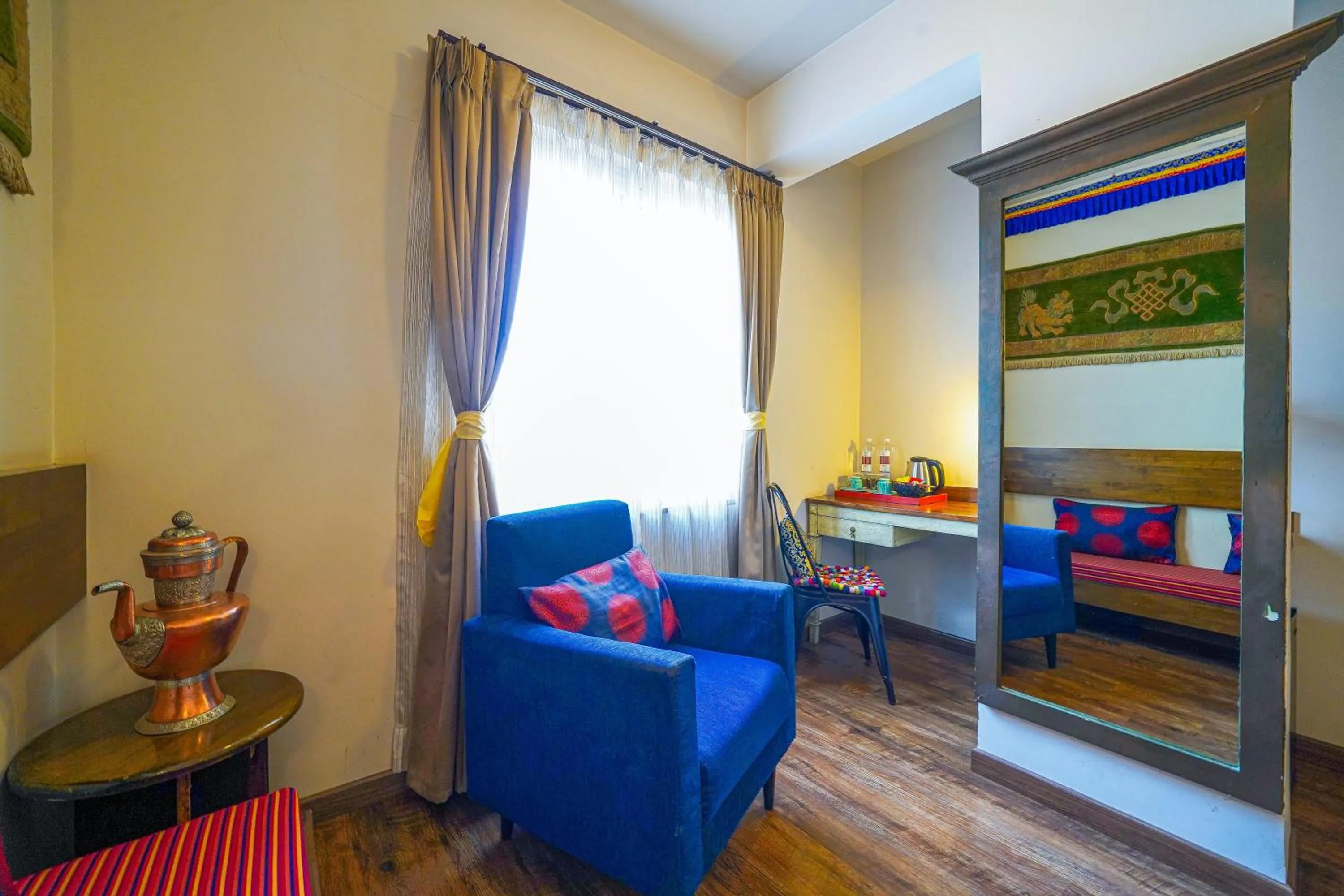 Seating area in Open Hotel by Olive - Utse Suites