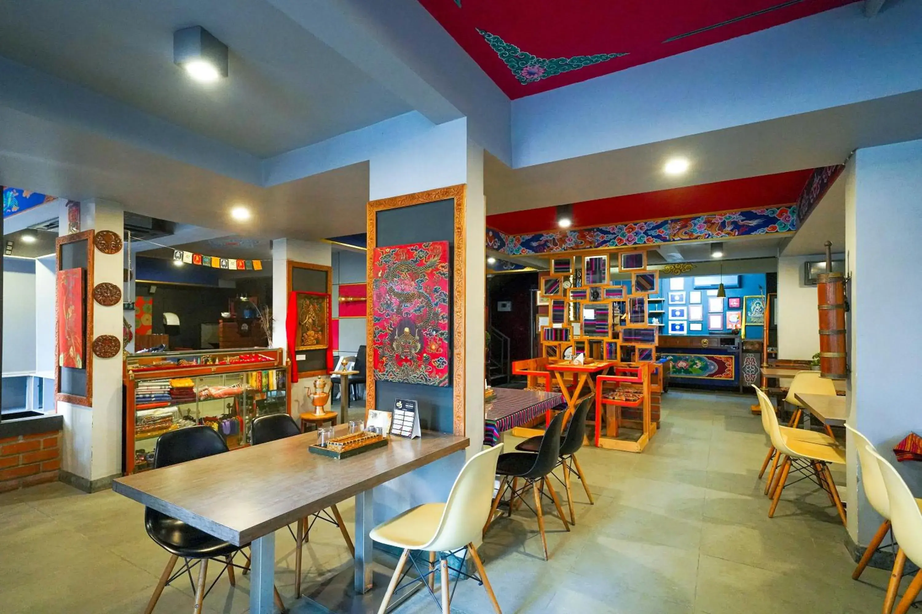 Restaurant/places to eat in Open Hotel by Olive - Utse Suites Restaurant/places to eat in Open Hotel by Olive - Utse Suites