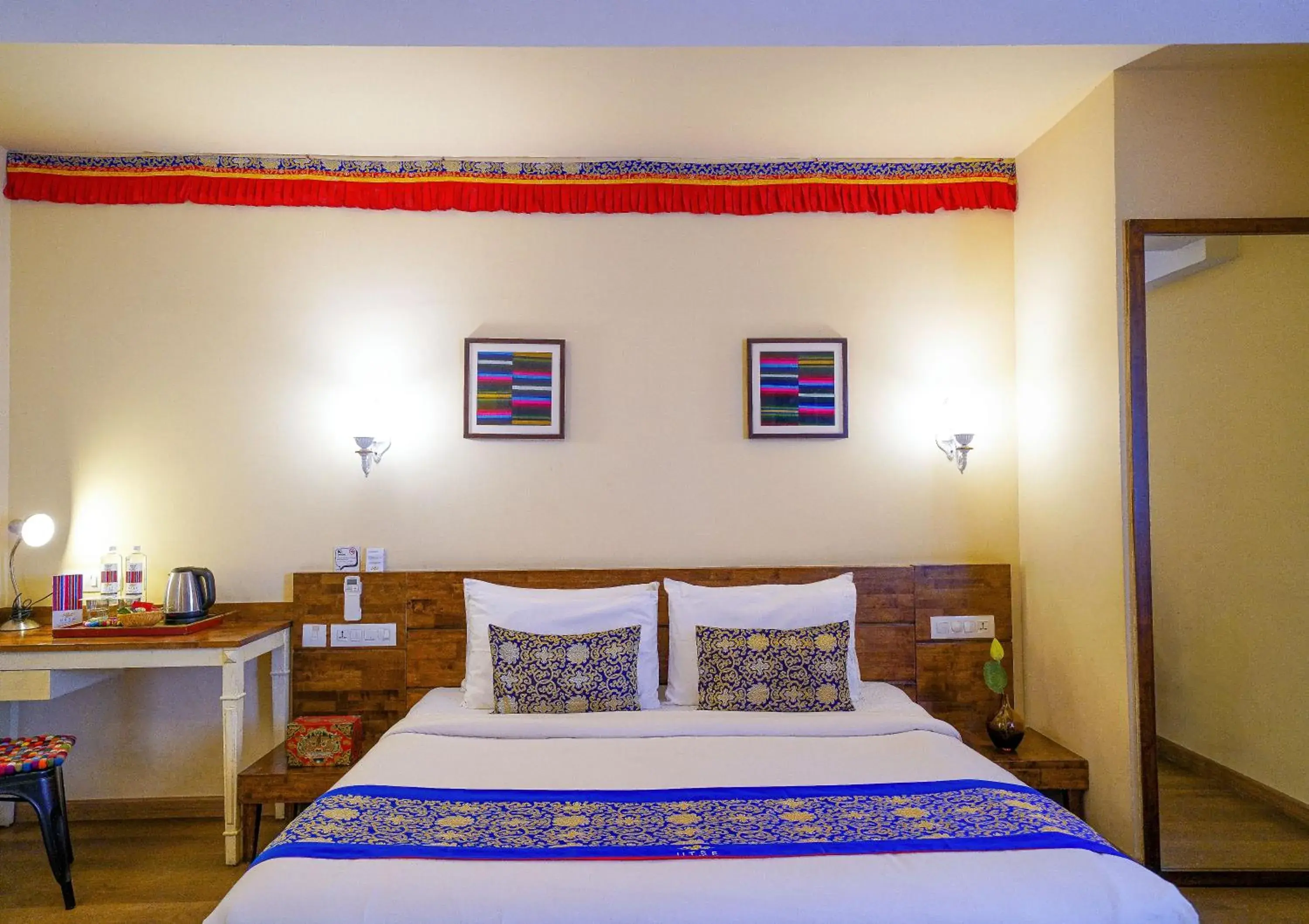 Bed in Open Hotel by Olive - Utse Suites Bed in Open Hotel by Olive - Utse Suites