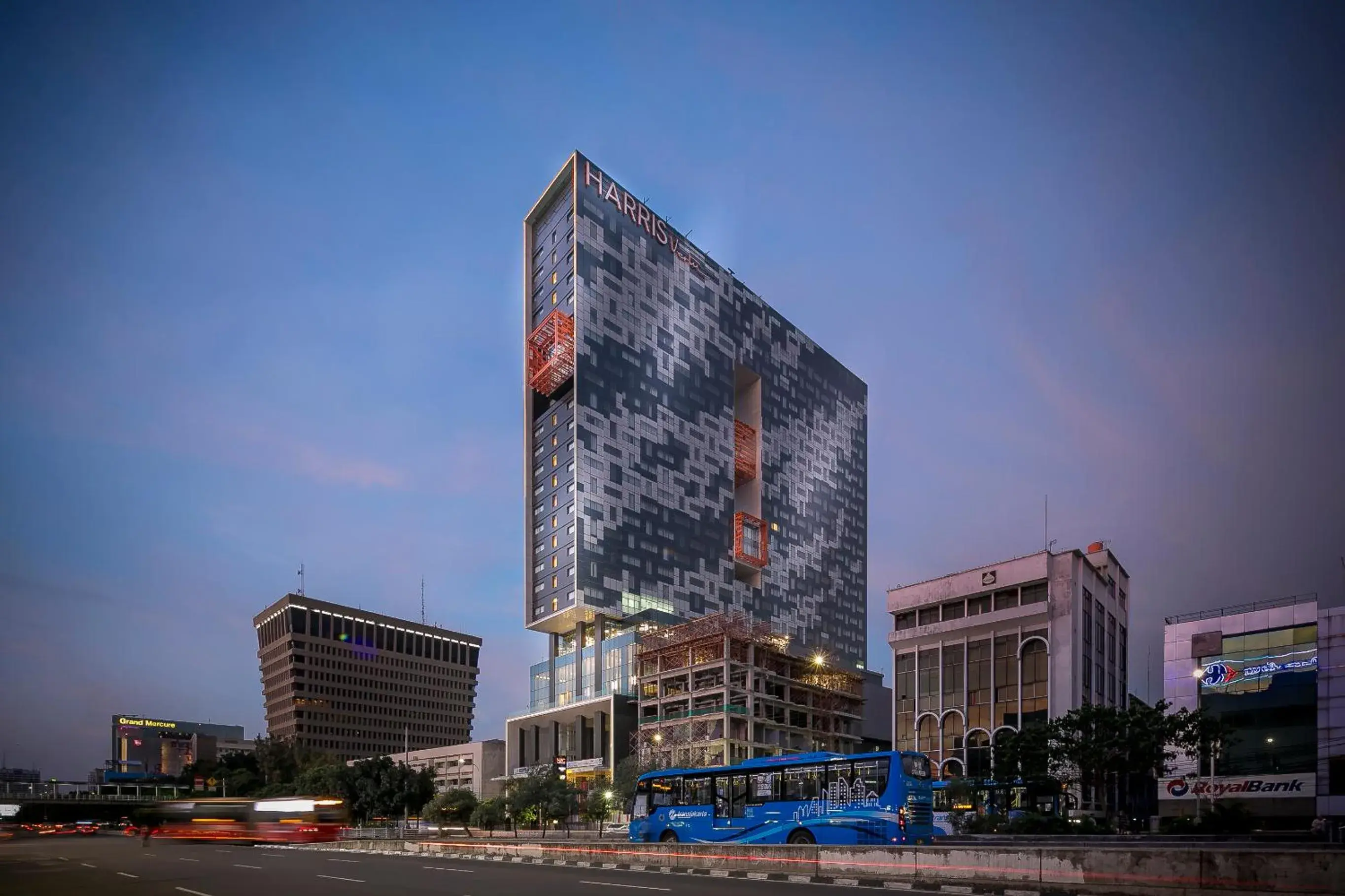 Property building in Vertu Harmoni Jakarta Property building in Vertu Harmoni Jakarta