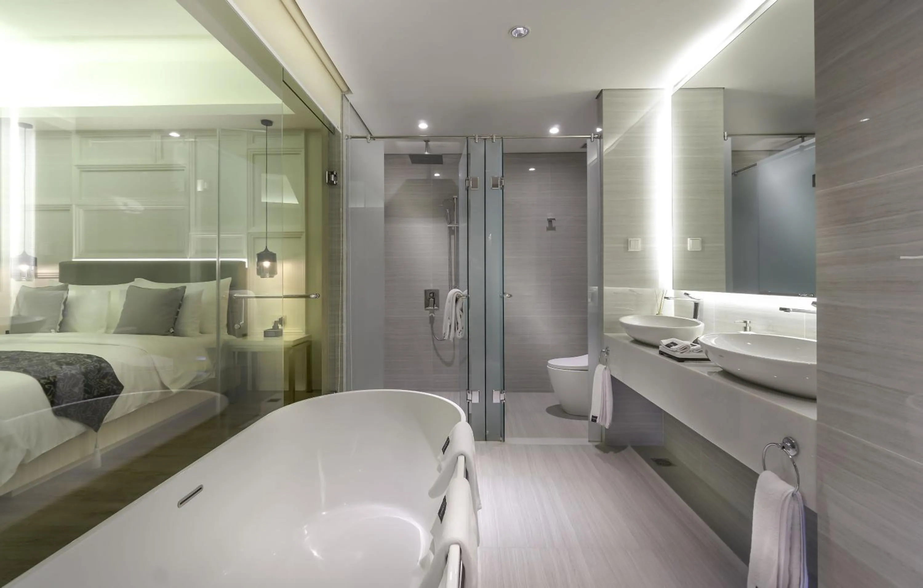 Bathroom, Bed in Vertu Harmoni Jakarta