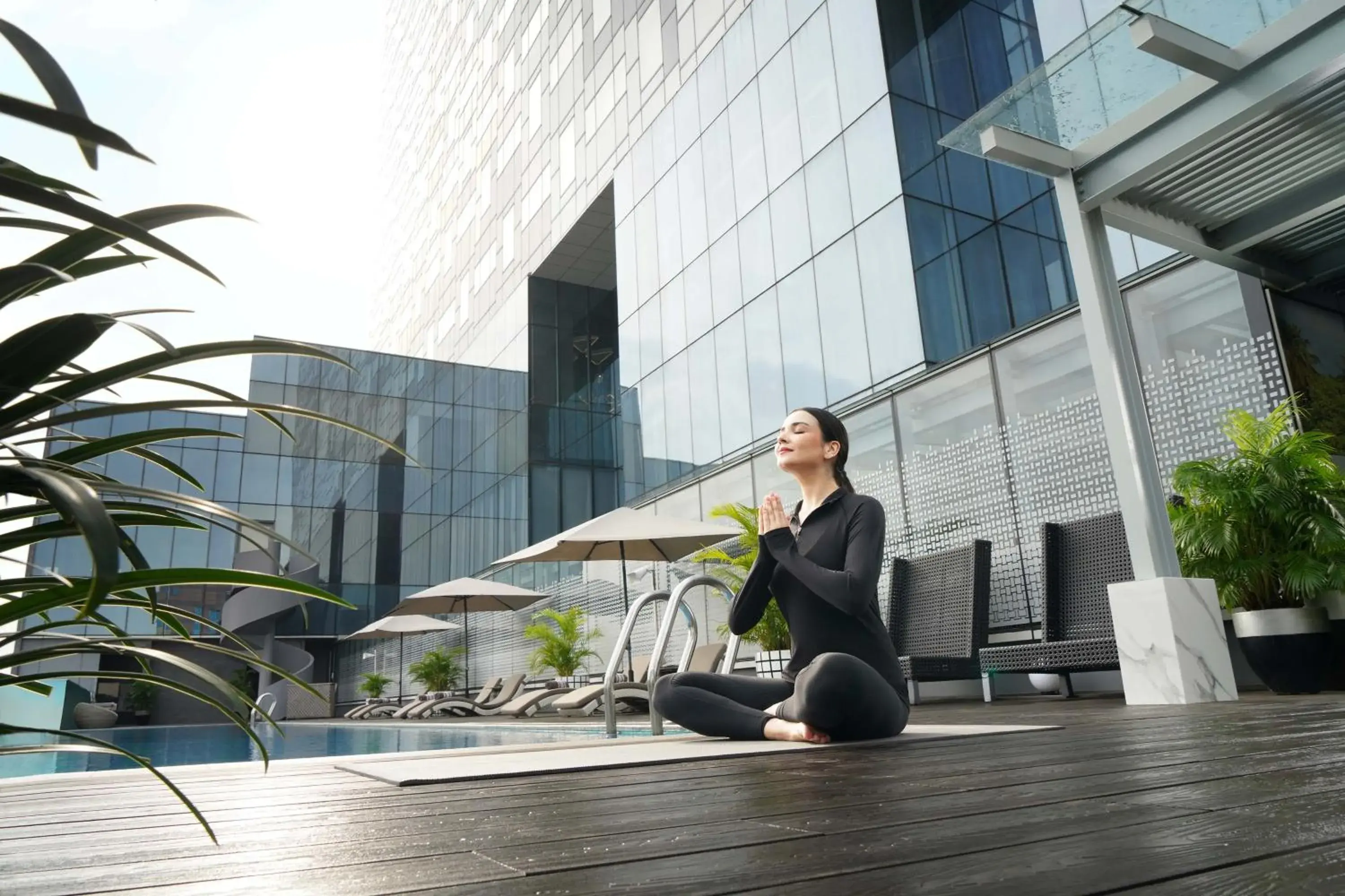 Swimming pool in Vertu Harmoni Jakarta Swimming pool in Vertu Harmoni Jakarta