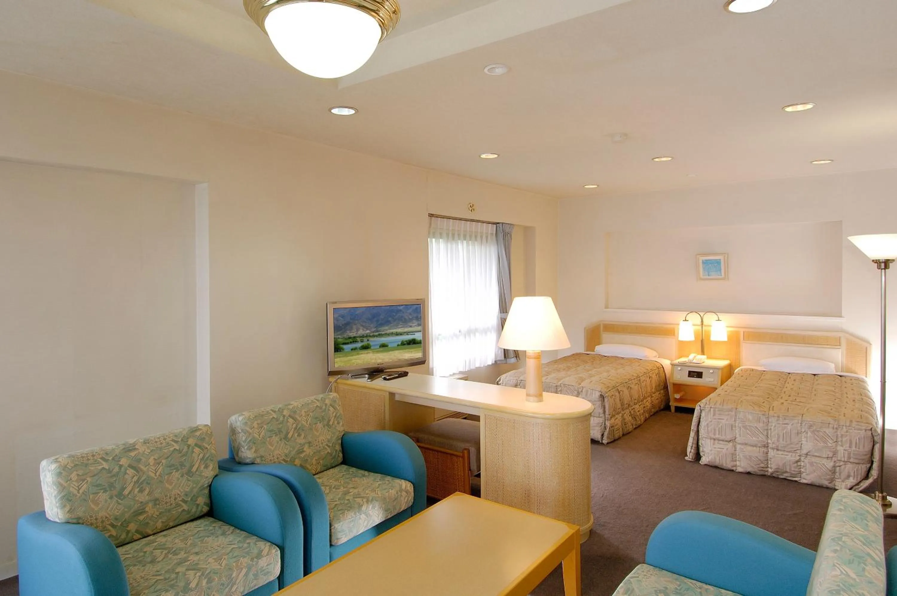 Photo of the whole room, Bed in Wisterian Life Club Verde no Mori