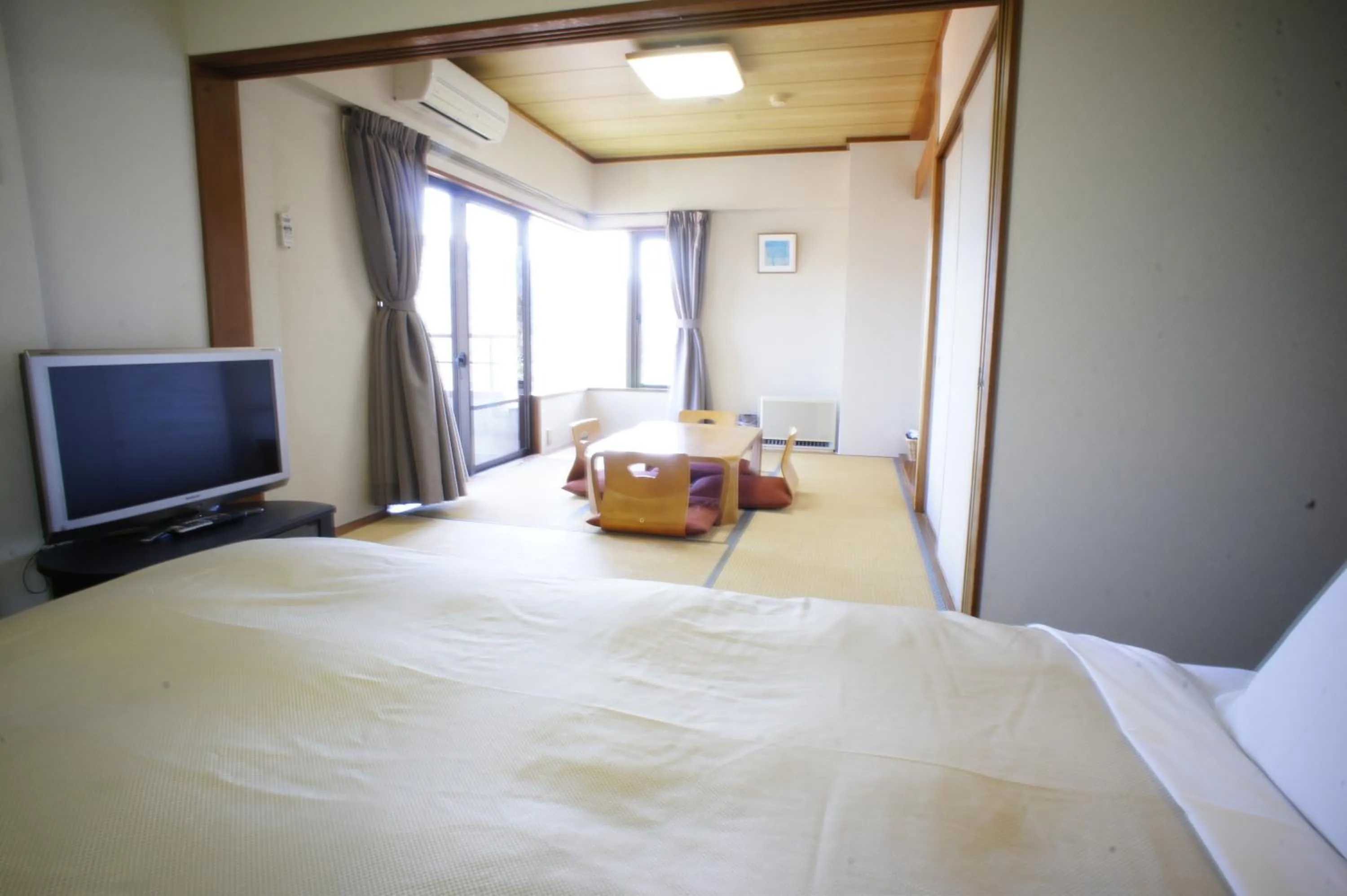 Decorative detail, Bed in Wisterian Life Club Verde no Mori