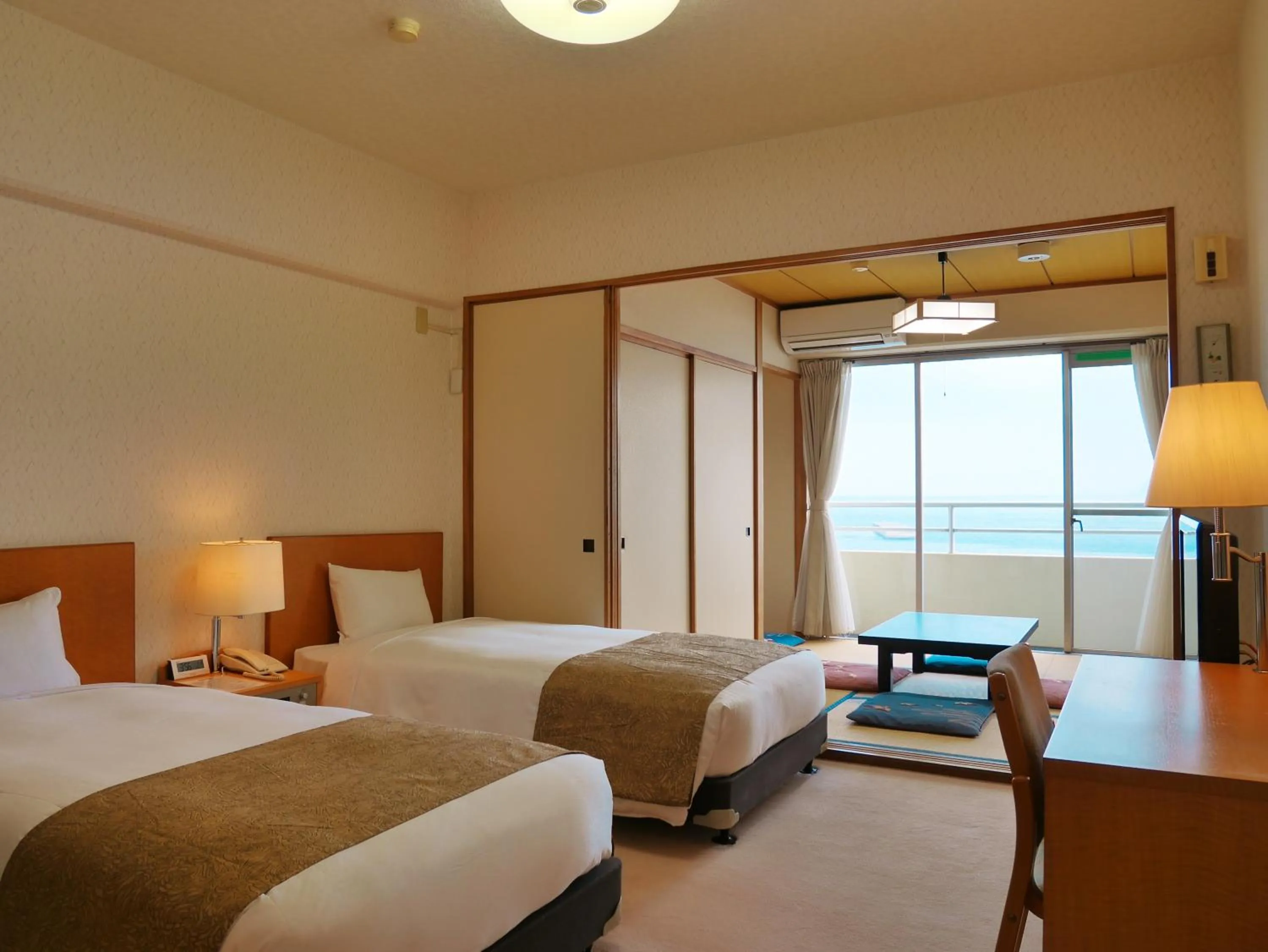 Photo of the whole room, Bed in Wisterian Life Club Atami