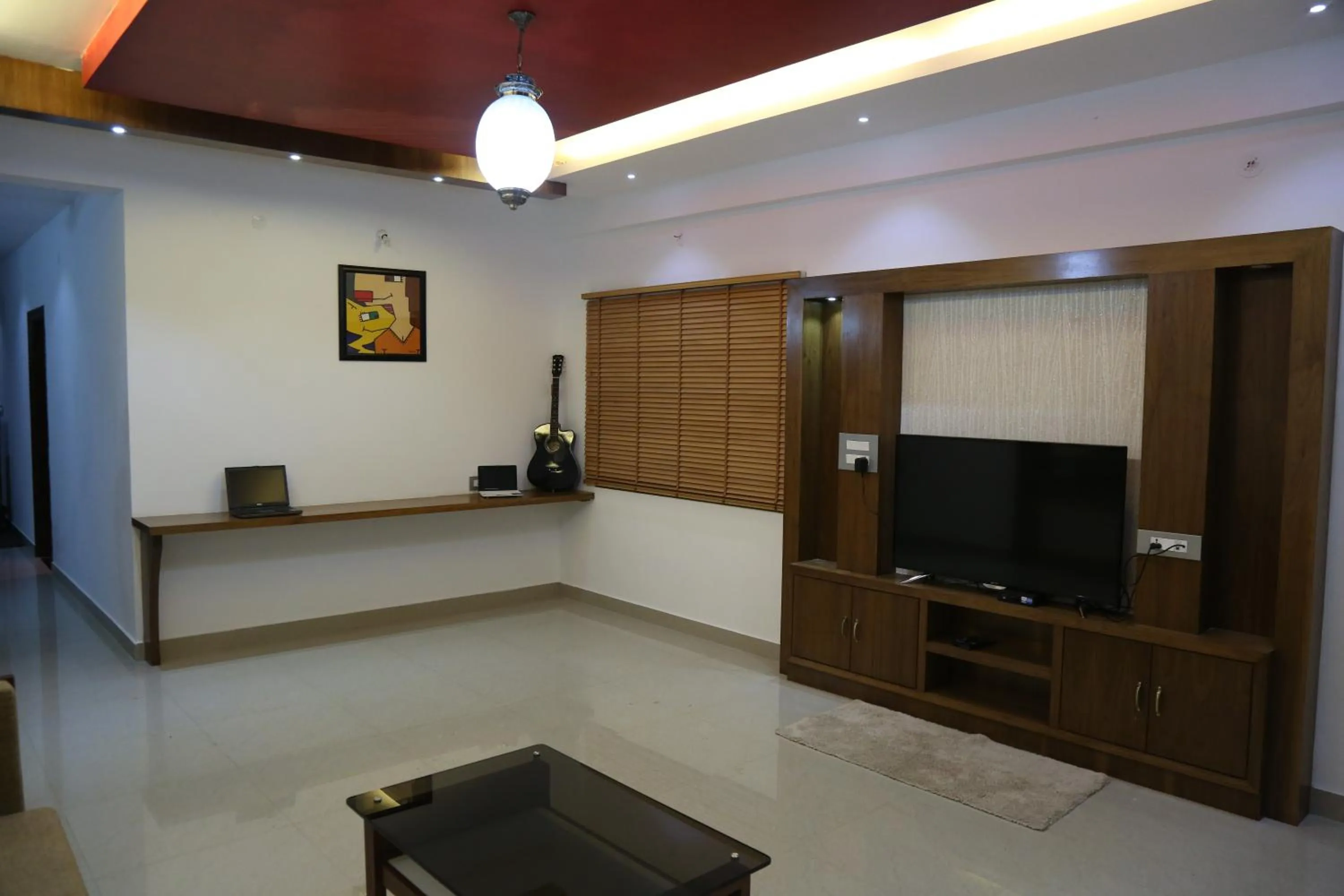 TV and multimedia in Hotel Mudra Midtown
