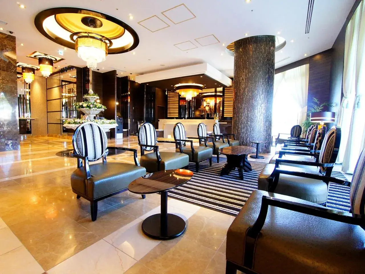 Lobby or reception in APA Hotel Chiba Inzaimakinohara Ekimae Lobby or reception in APA Hotel Chiba Inzaimakinohara Ekimae