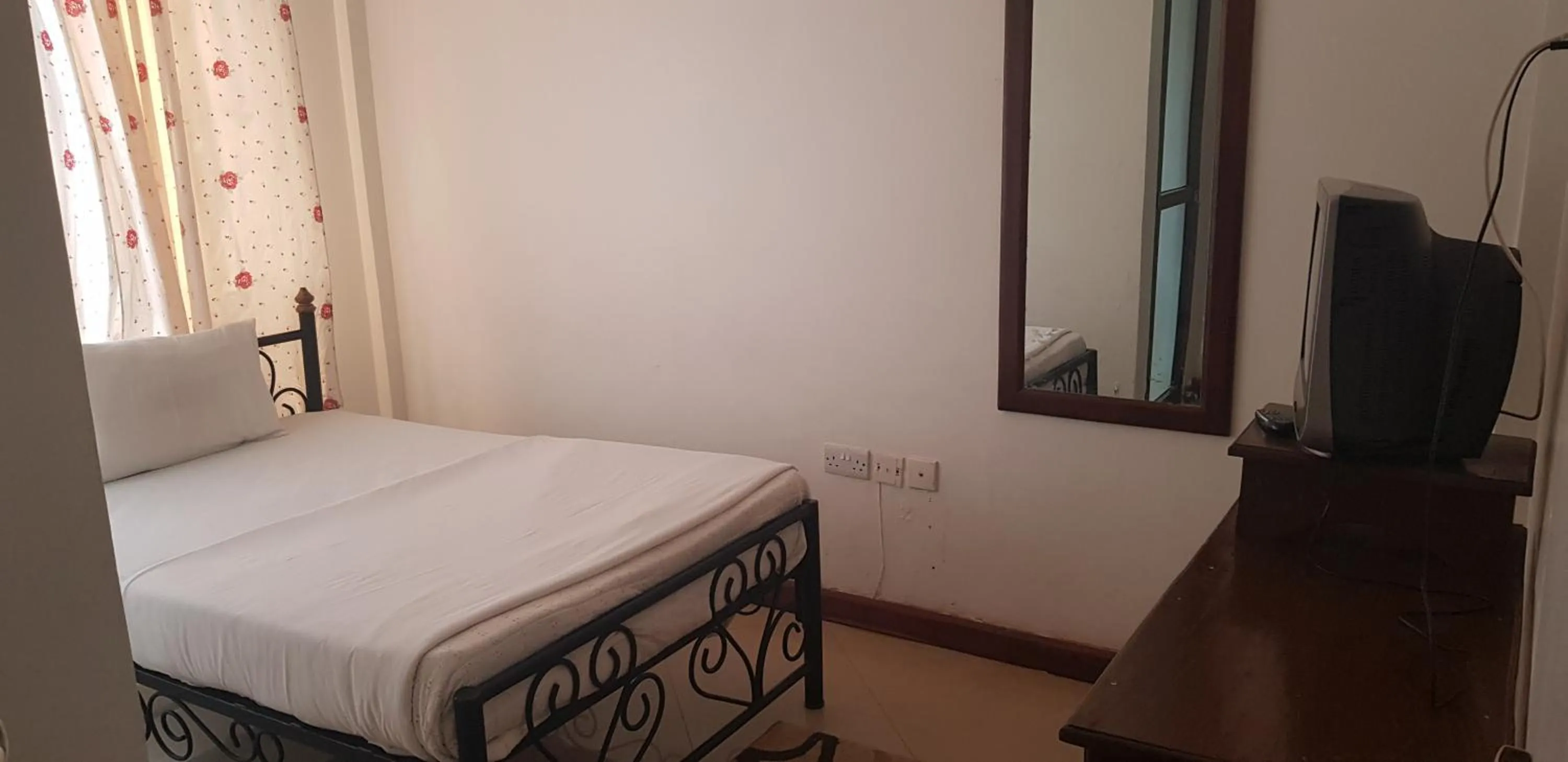 Bed in Bright Star Hotel & Safaris