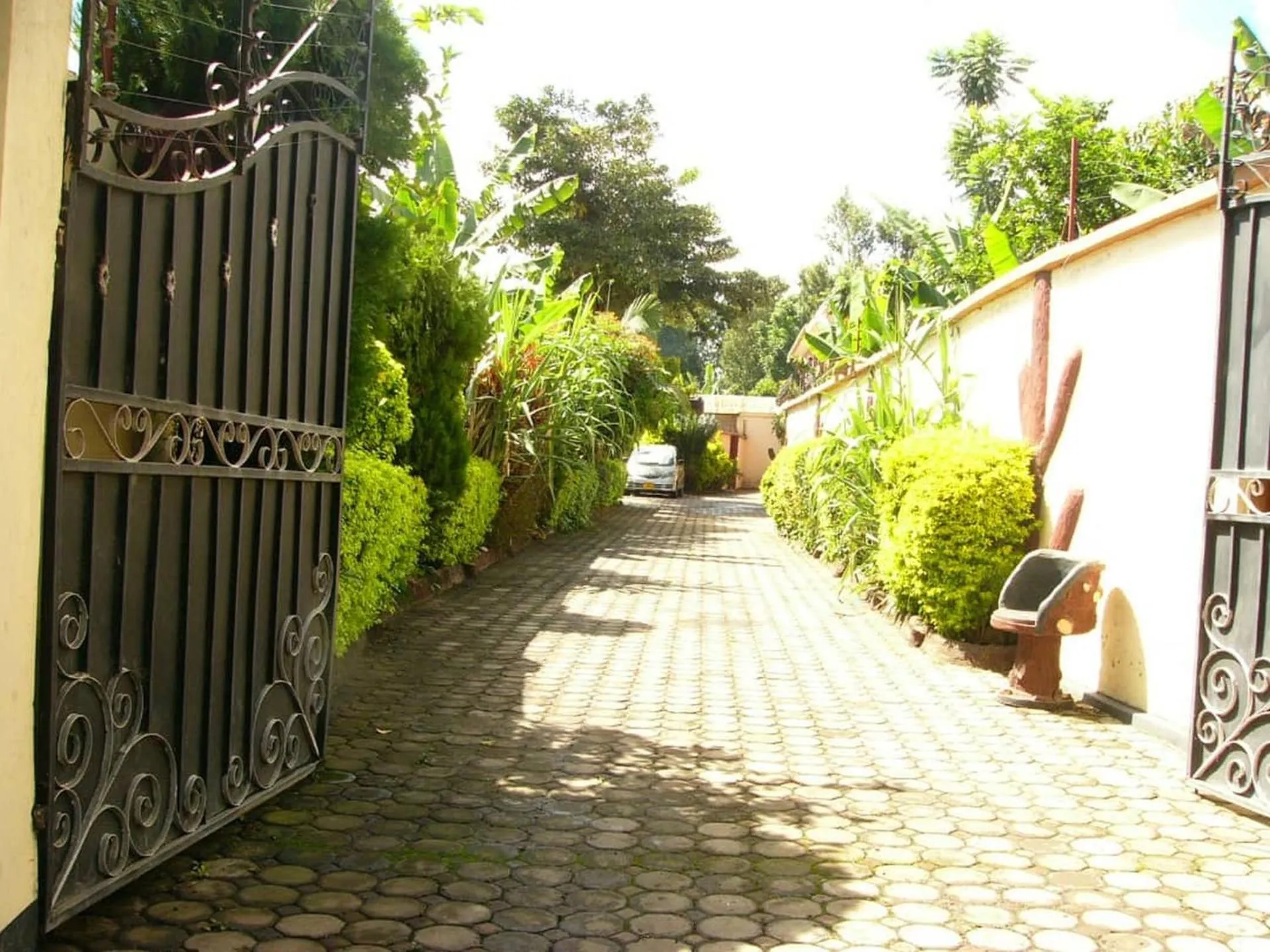 Facade/entrance in Bright Star Hotel & Safaris