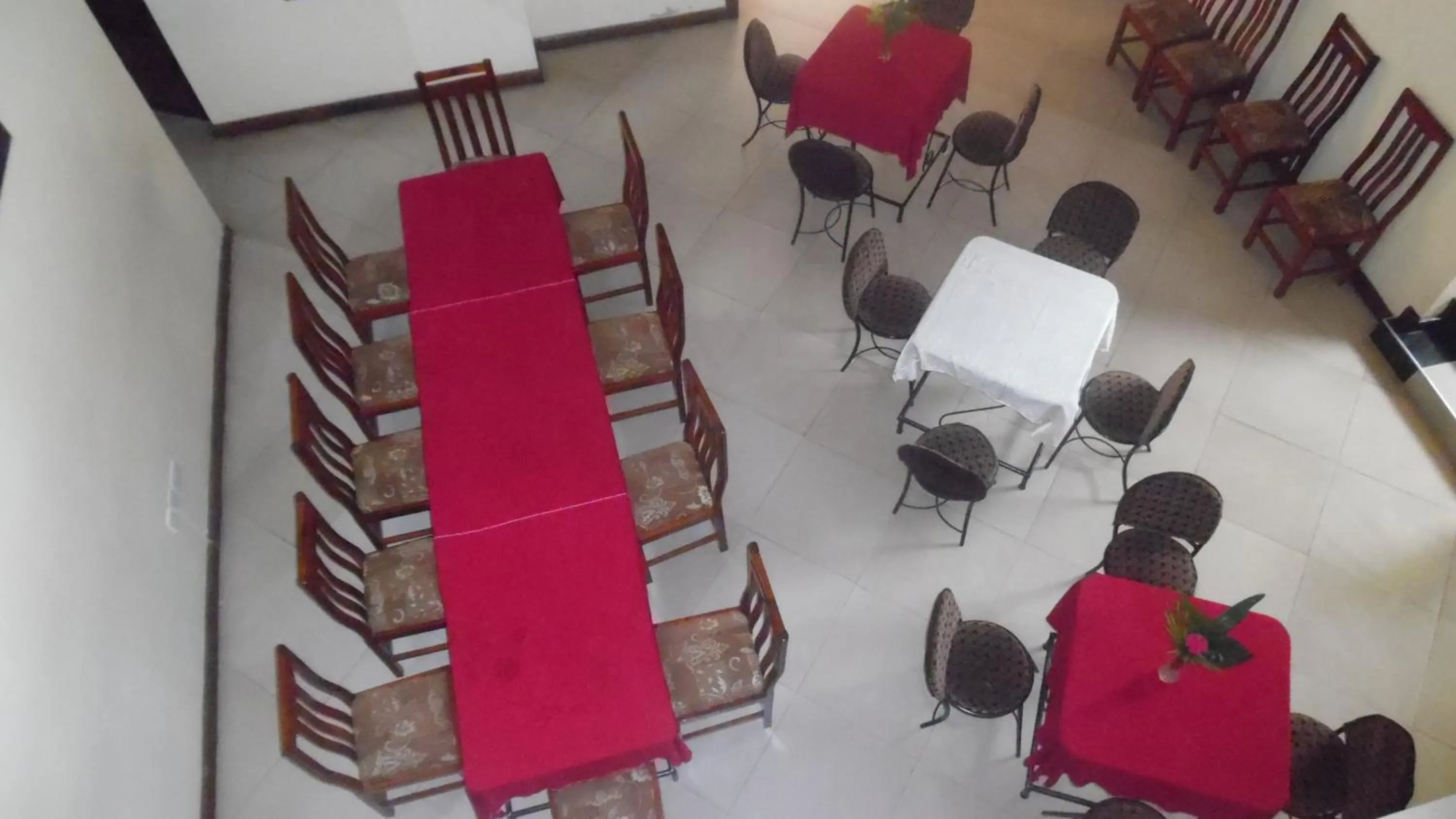 Restaurant/places to eat in Bright Star Hotel & Safaris