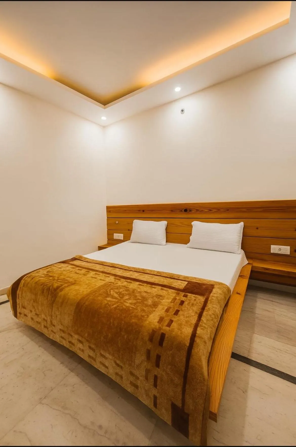 Bed in Sagar Niwas