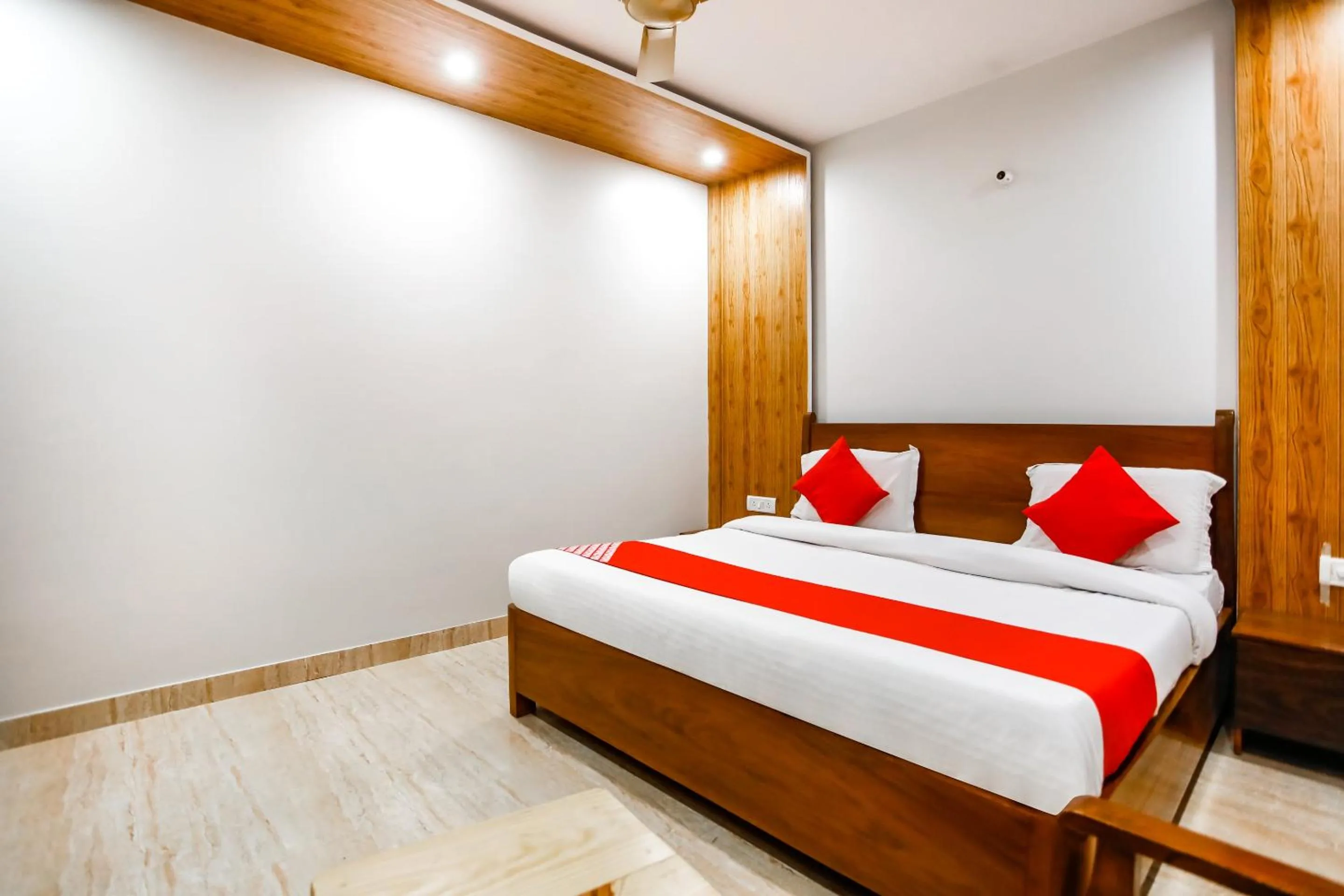 Bedroom, Bed in Sagar Niwas