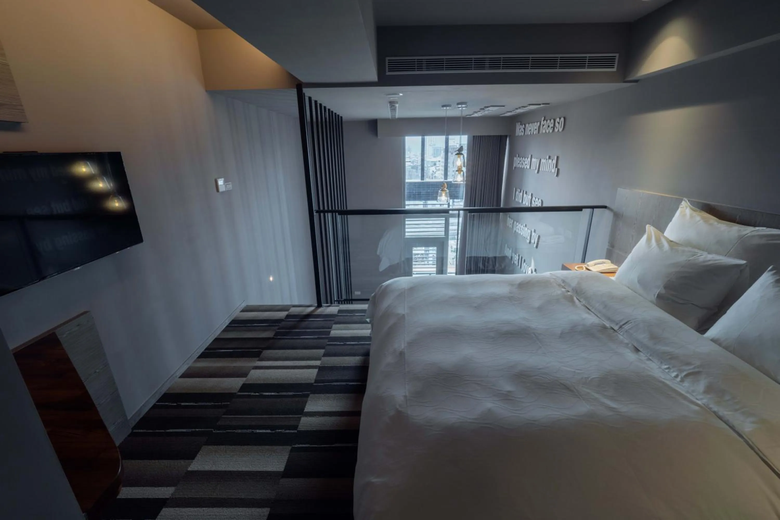 Bedroom, Bed in Watermark Hotel Kaohsiung Main Station